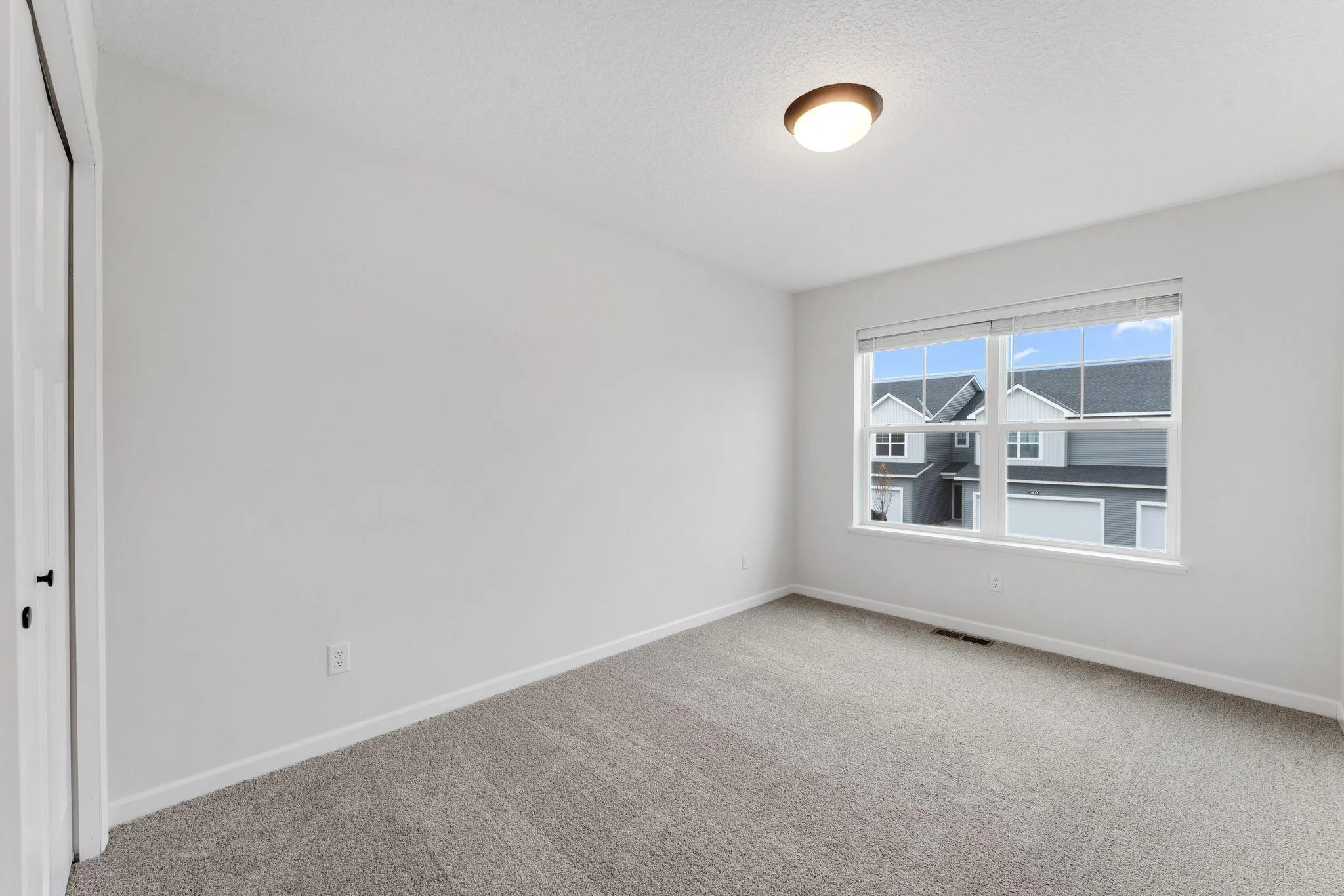 Photo 18 of 23157 Creekview Court