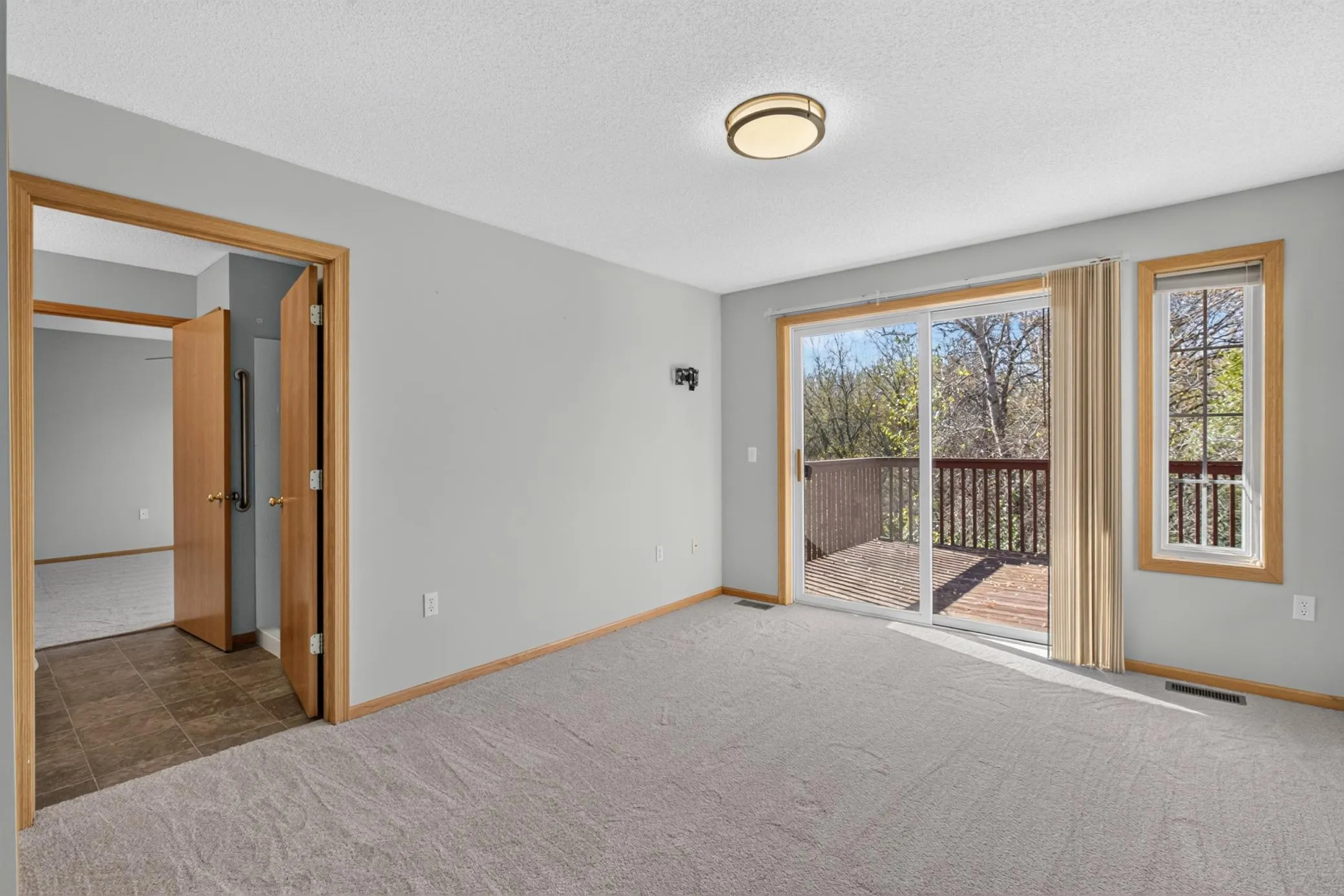 Photo 16 of 1007 N Rum River Drive