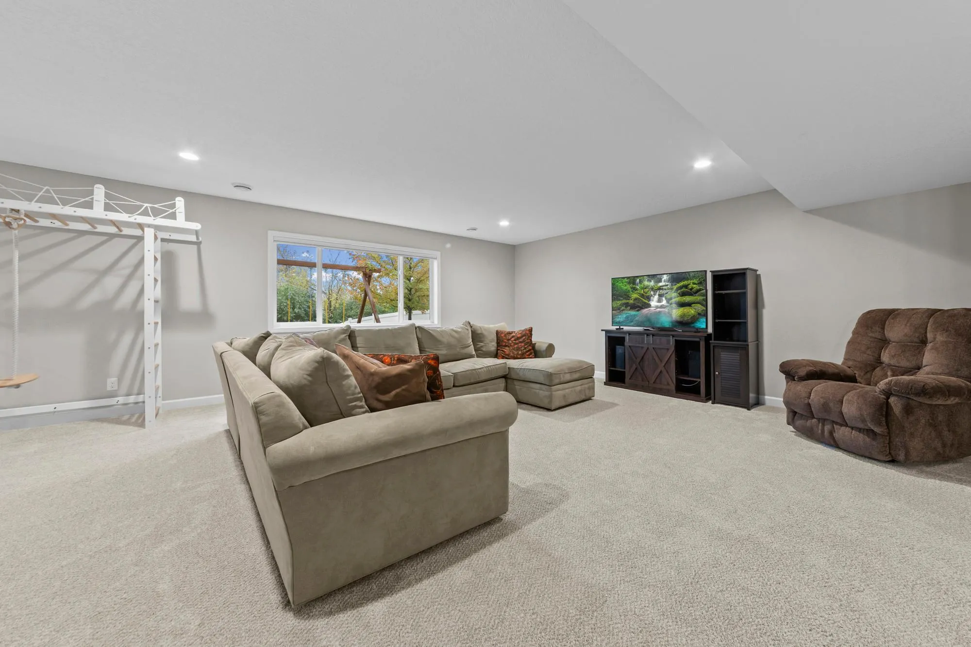 Photo 69 of 7507 159th Street