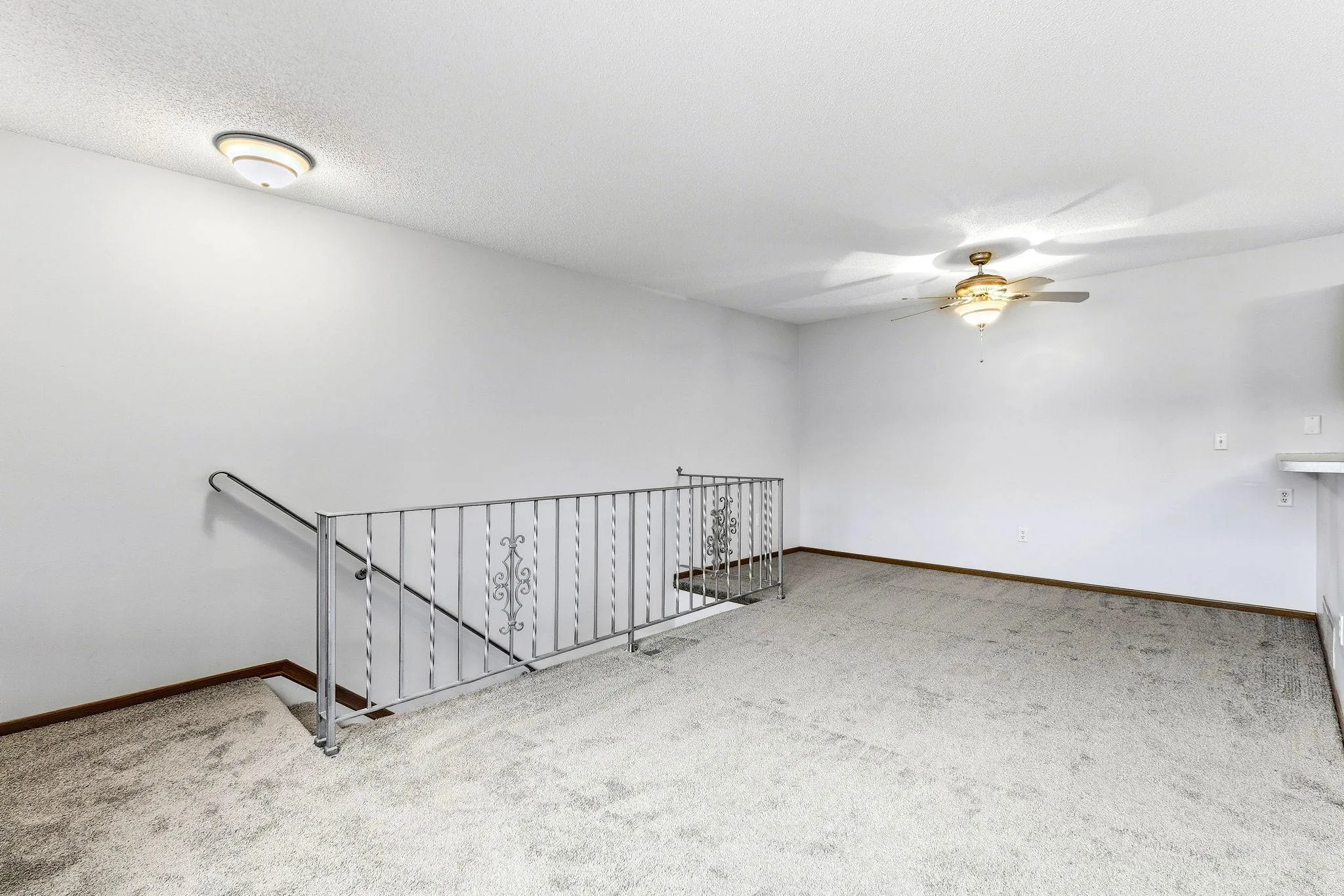 Photo 5 of 2606 Brookdale Lane