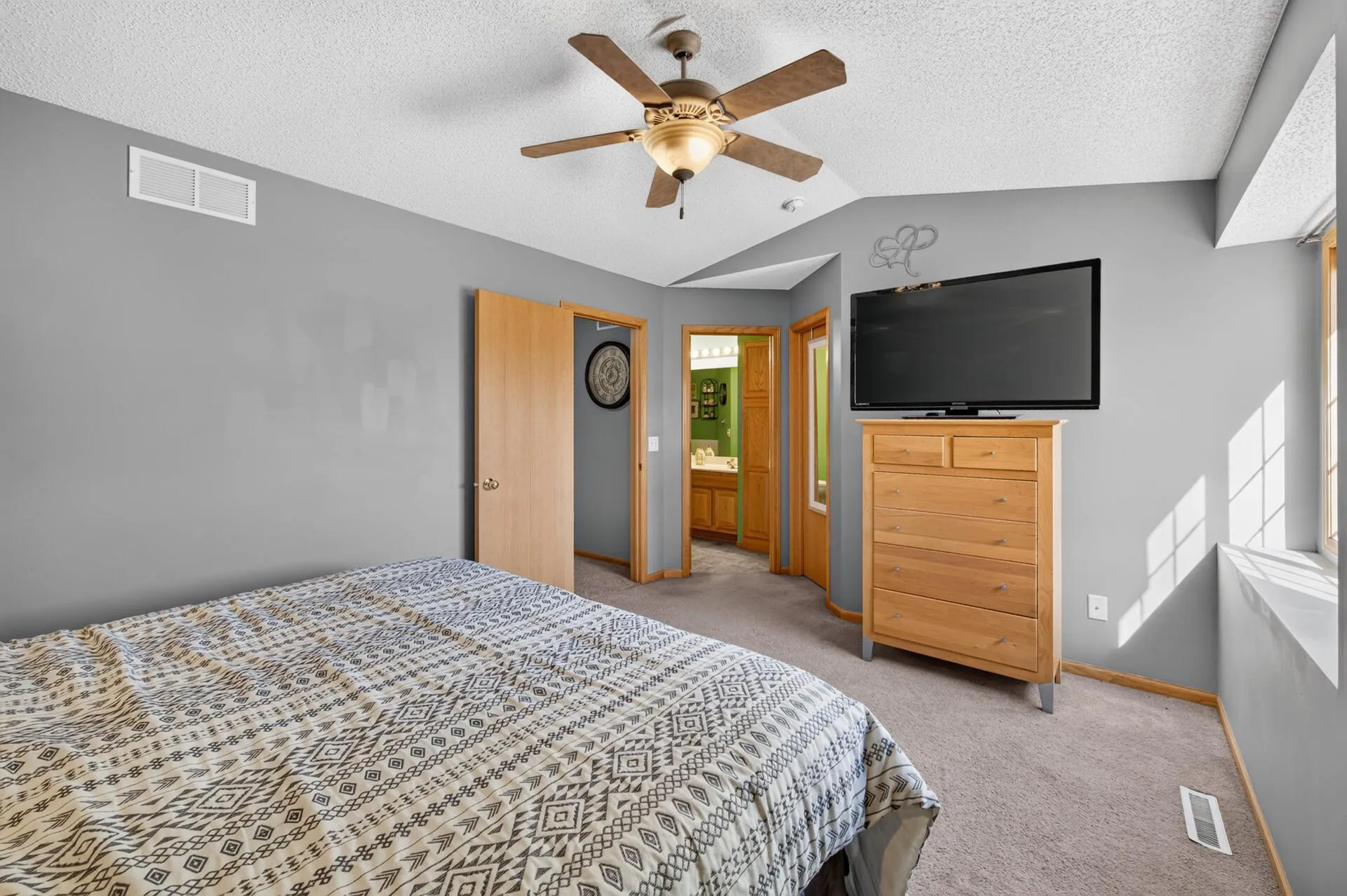 Photo 11 of 7623 Palomino Ne Avenue