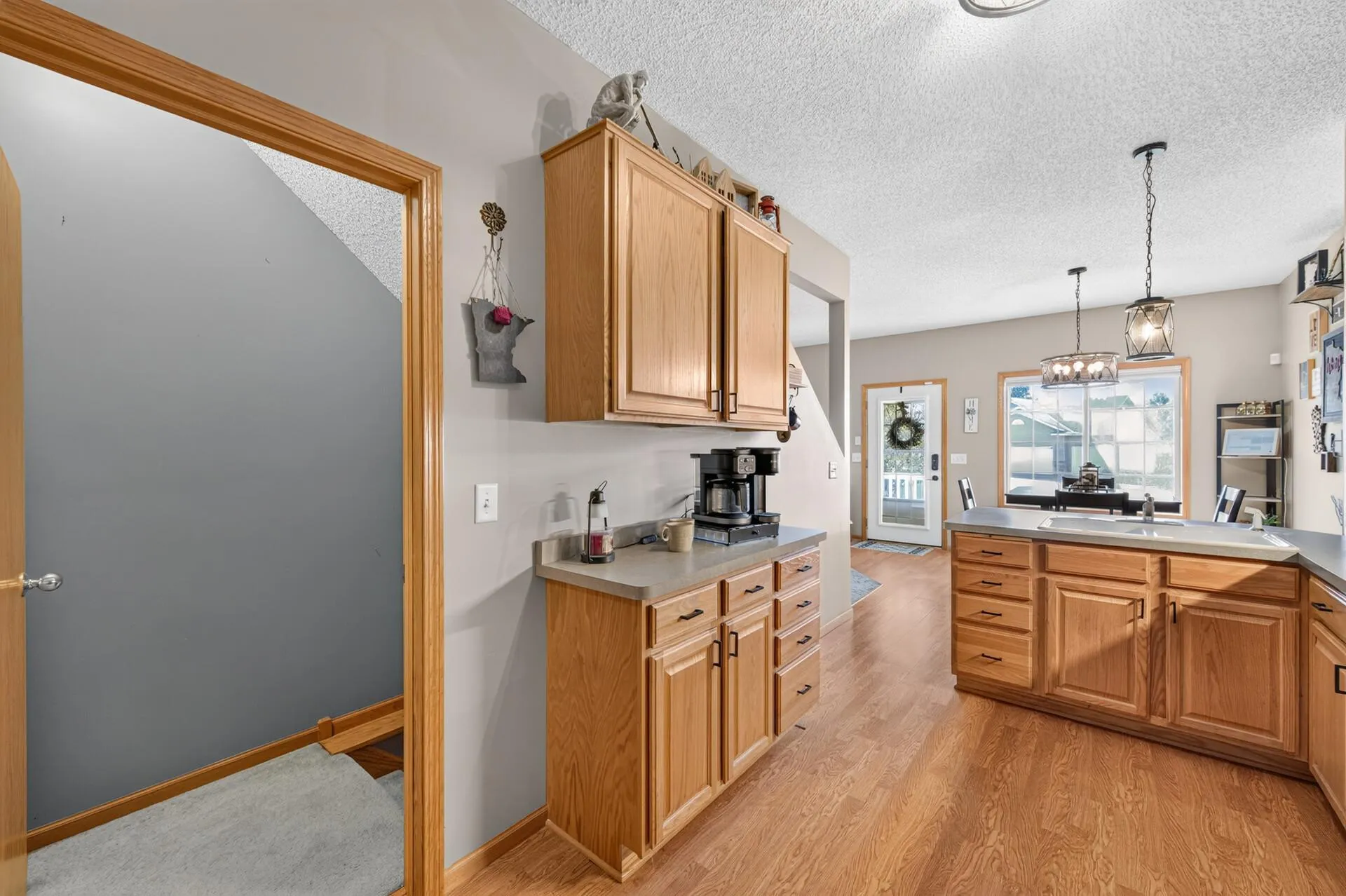Photo 4 of 7623 Palomino Ne Avenue
