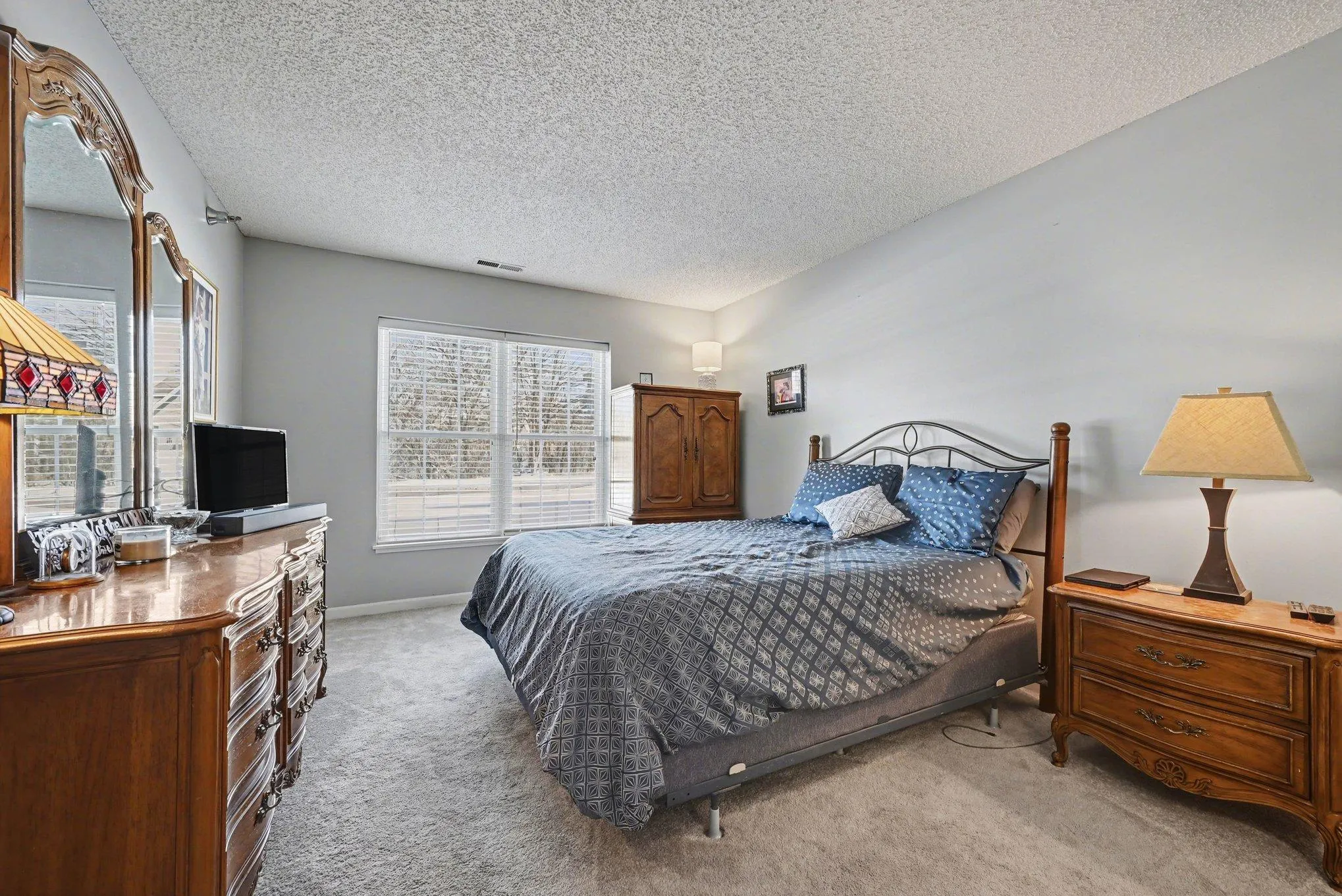 Photo 12 of 6165 Chasewood Parkway Unit 1