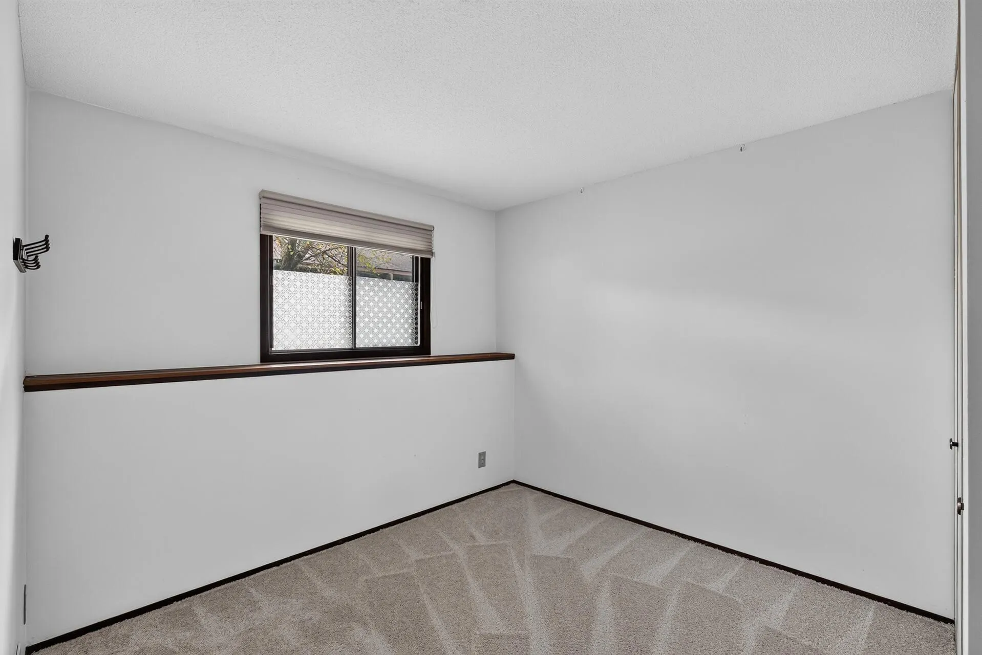 Photo 22 of 1802 Humboldt Avenue