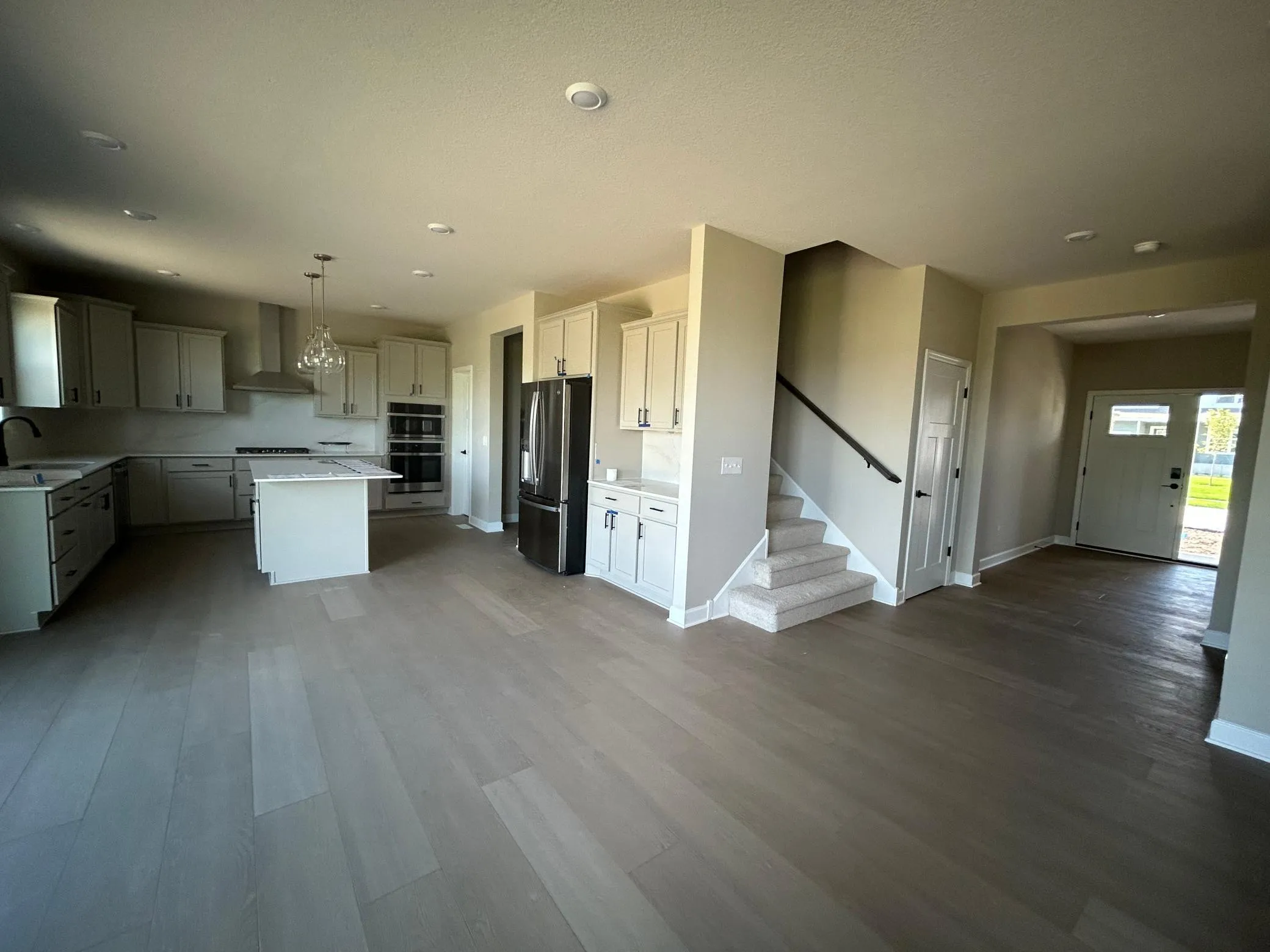 Photo 4 of 12410 Holden Way