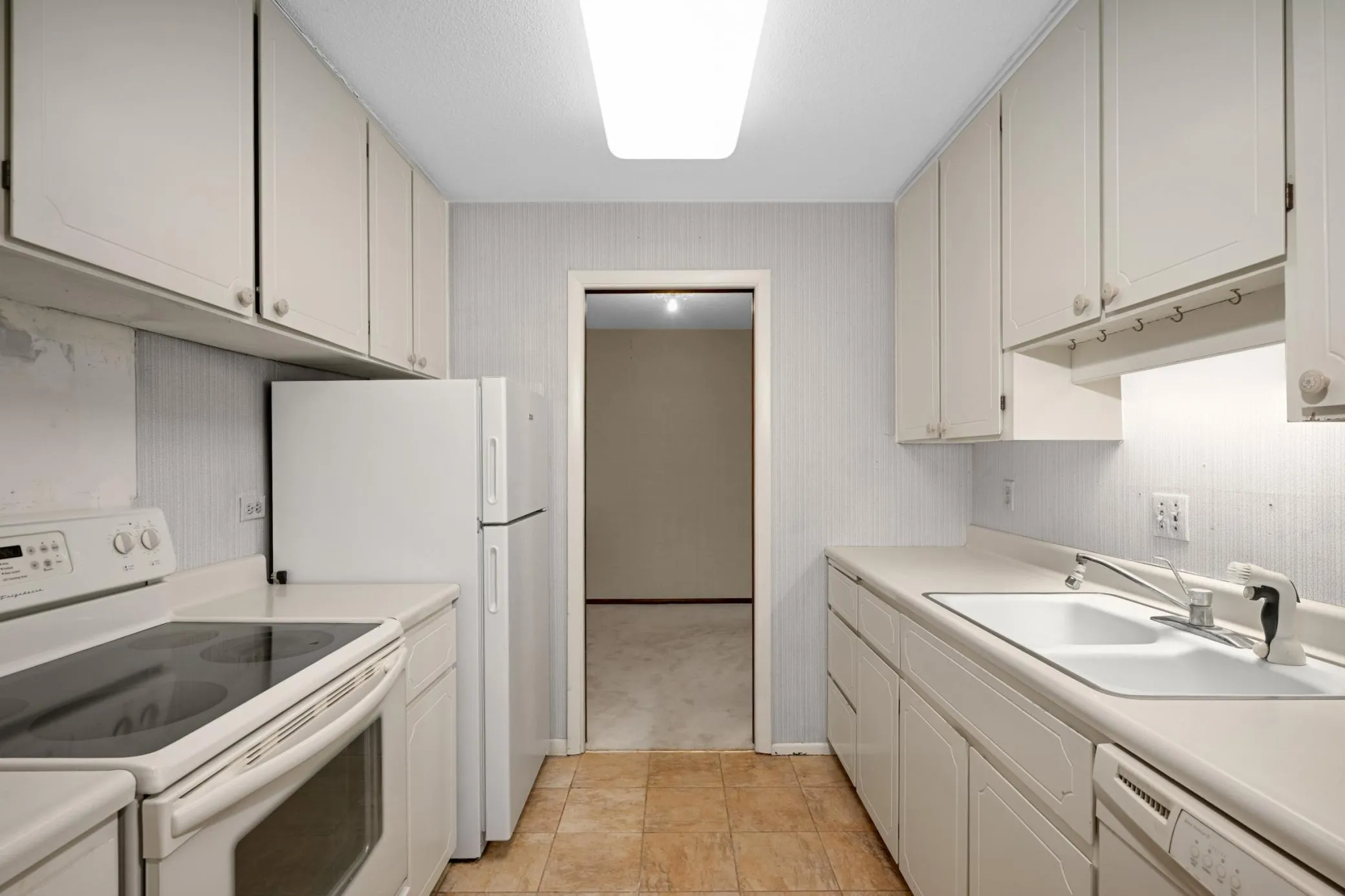 Photo 14 of 4380 Brookside Court Unit 118