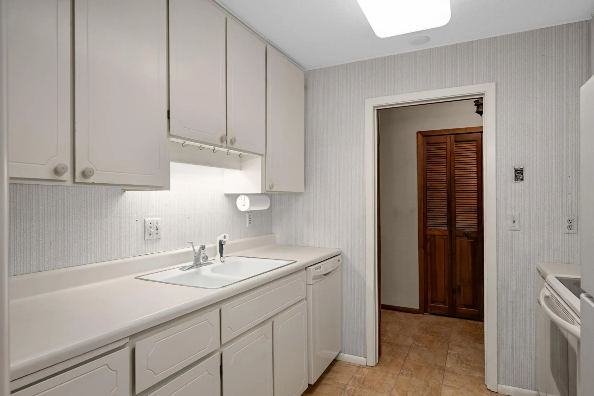 Photo 16 of 4380 Brookside Court Unit 118