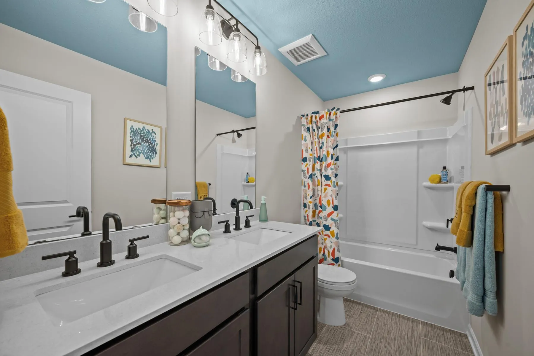 Photo 12 of 7157 Landau Ne Avenue