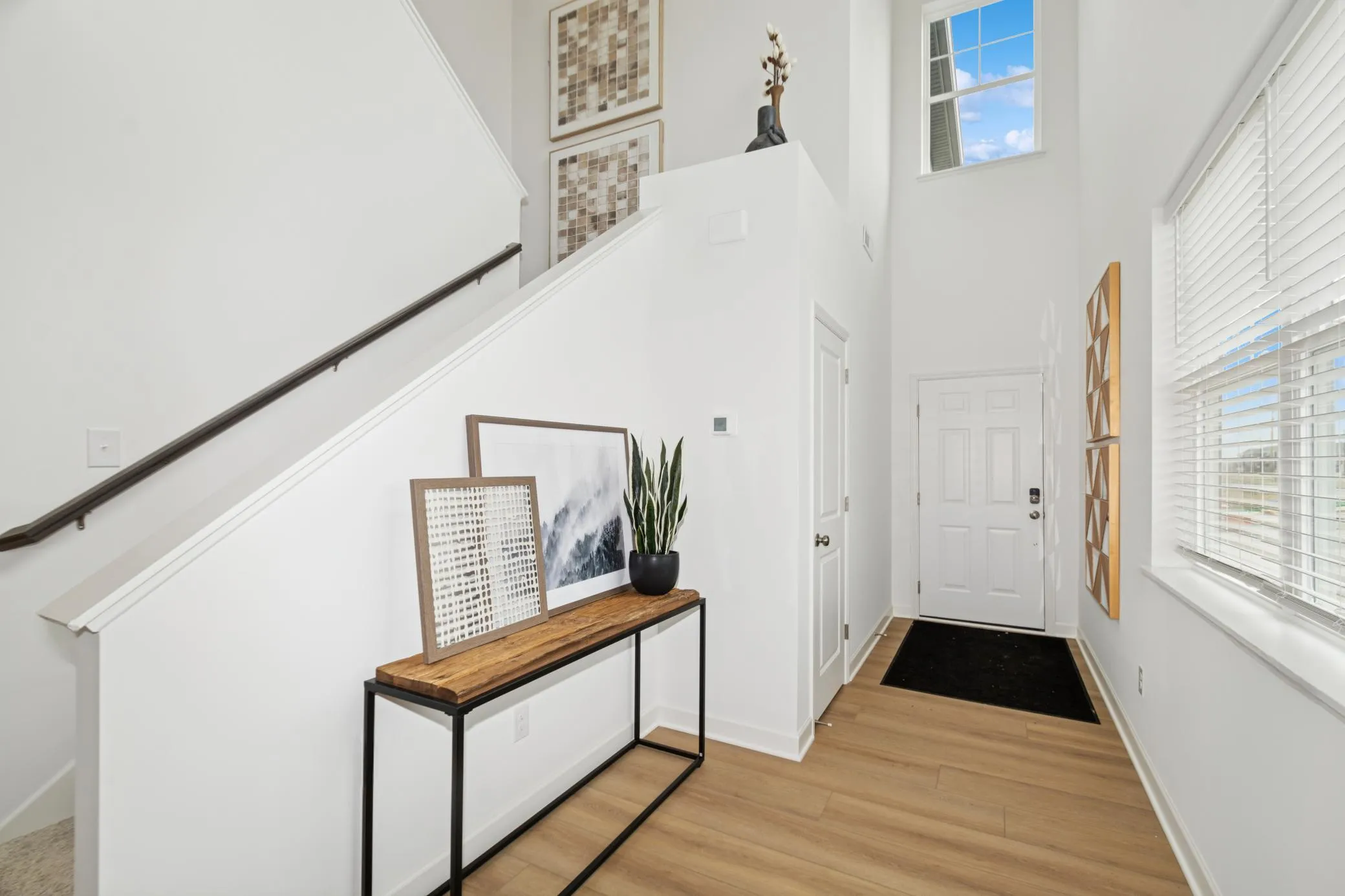 Photo 8 of 1054 Anmeadle Row