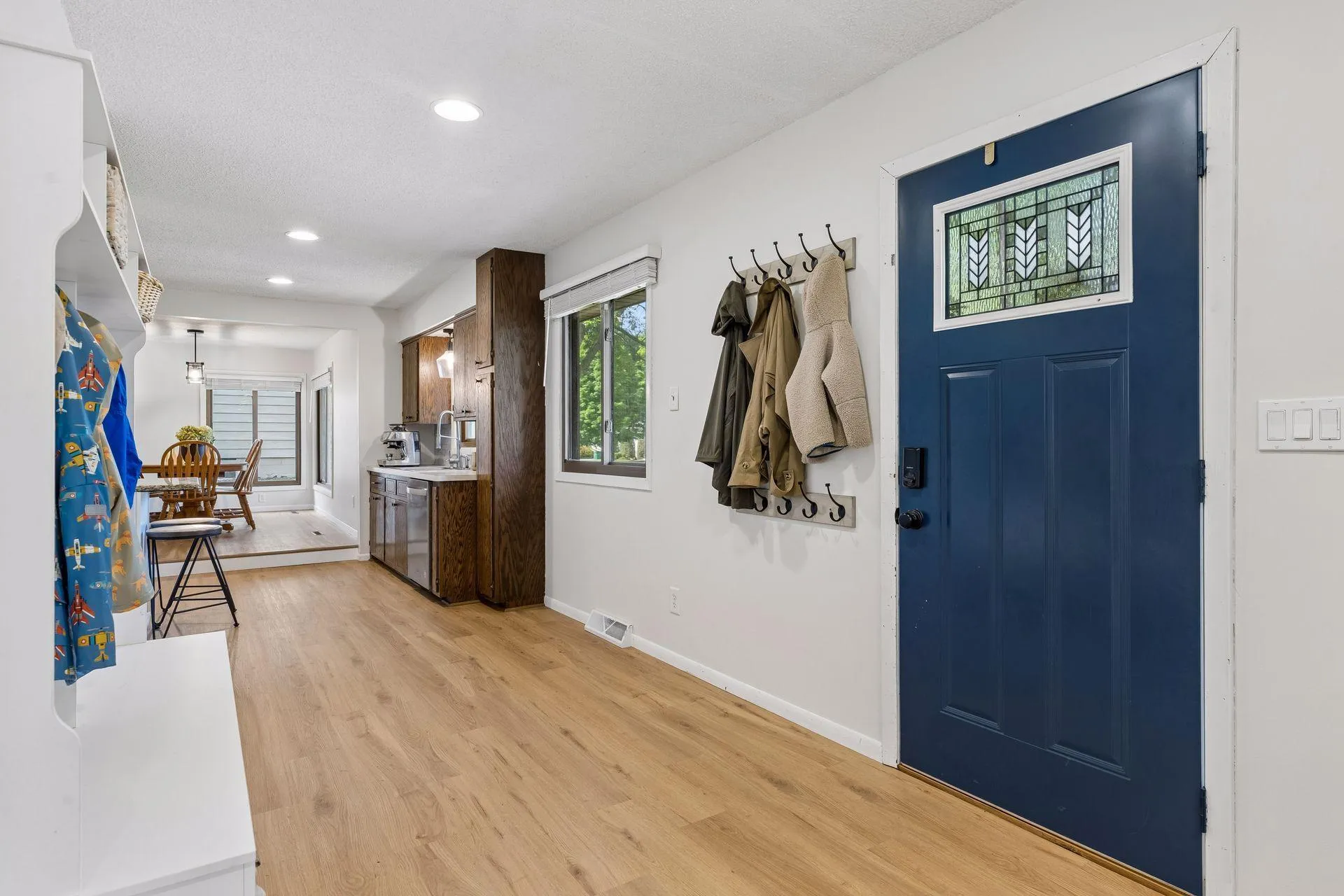 Photo 17 of 6631 Oakwood Street