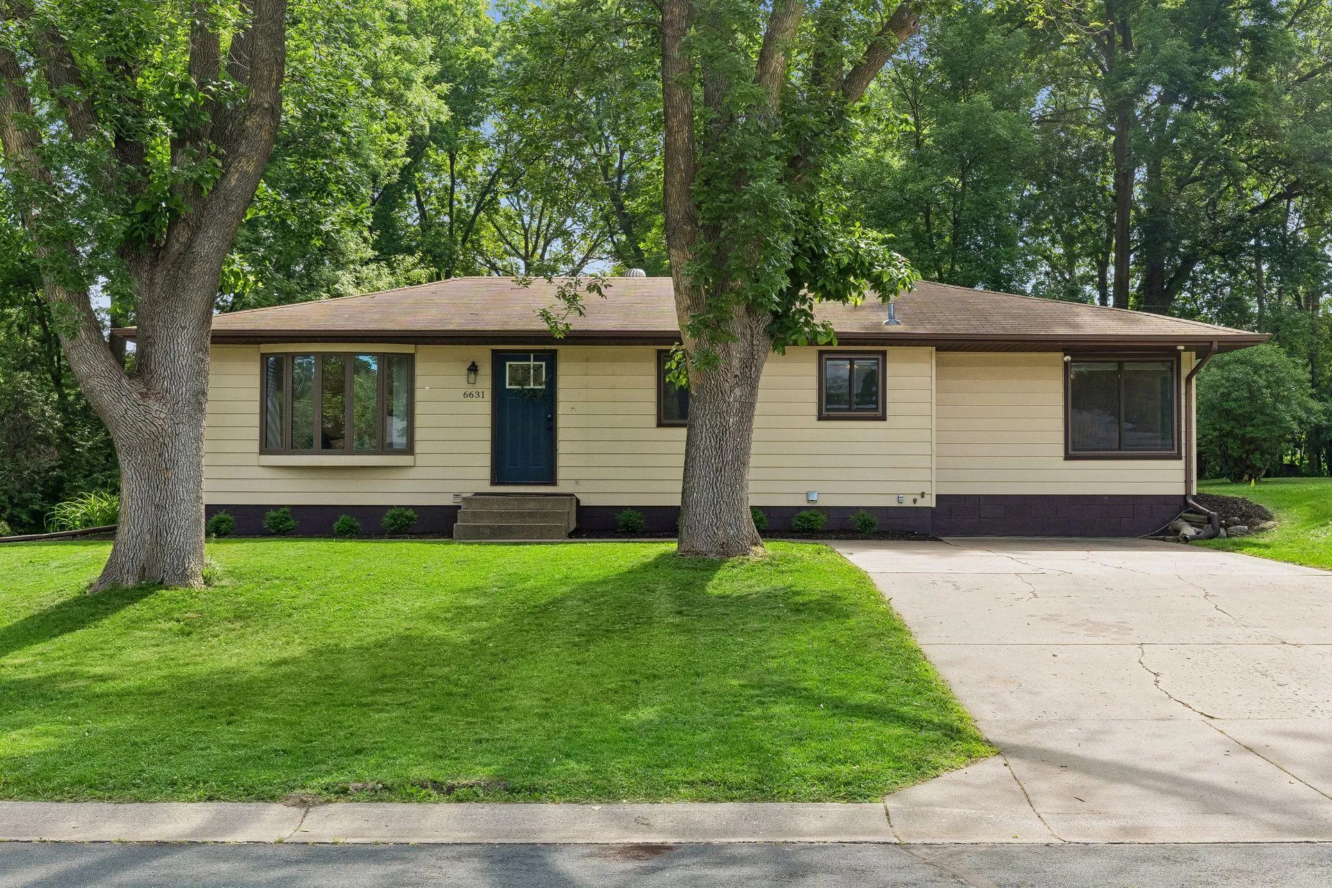 Photo 45 of 6631 Oakwood Street