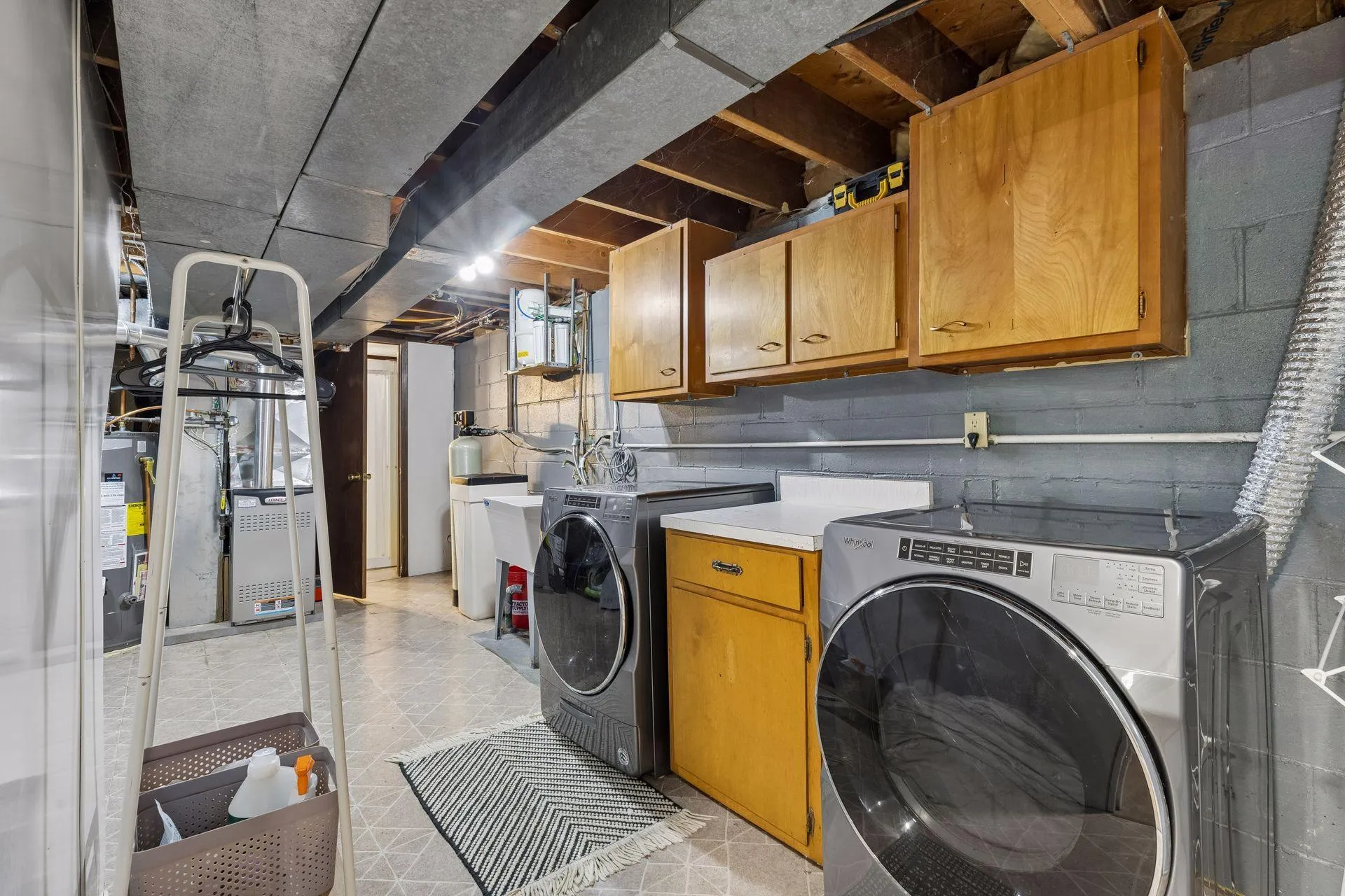 Photo 32 of 6631 Oakwood Street
