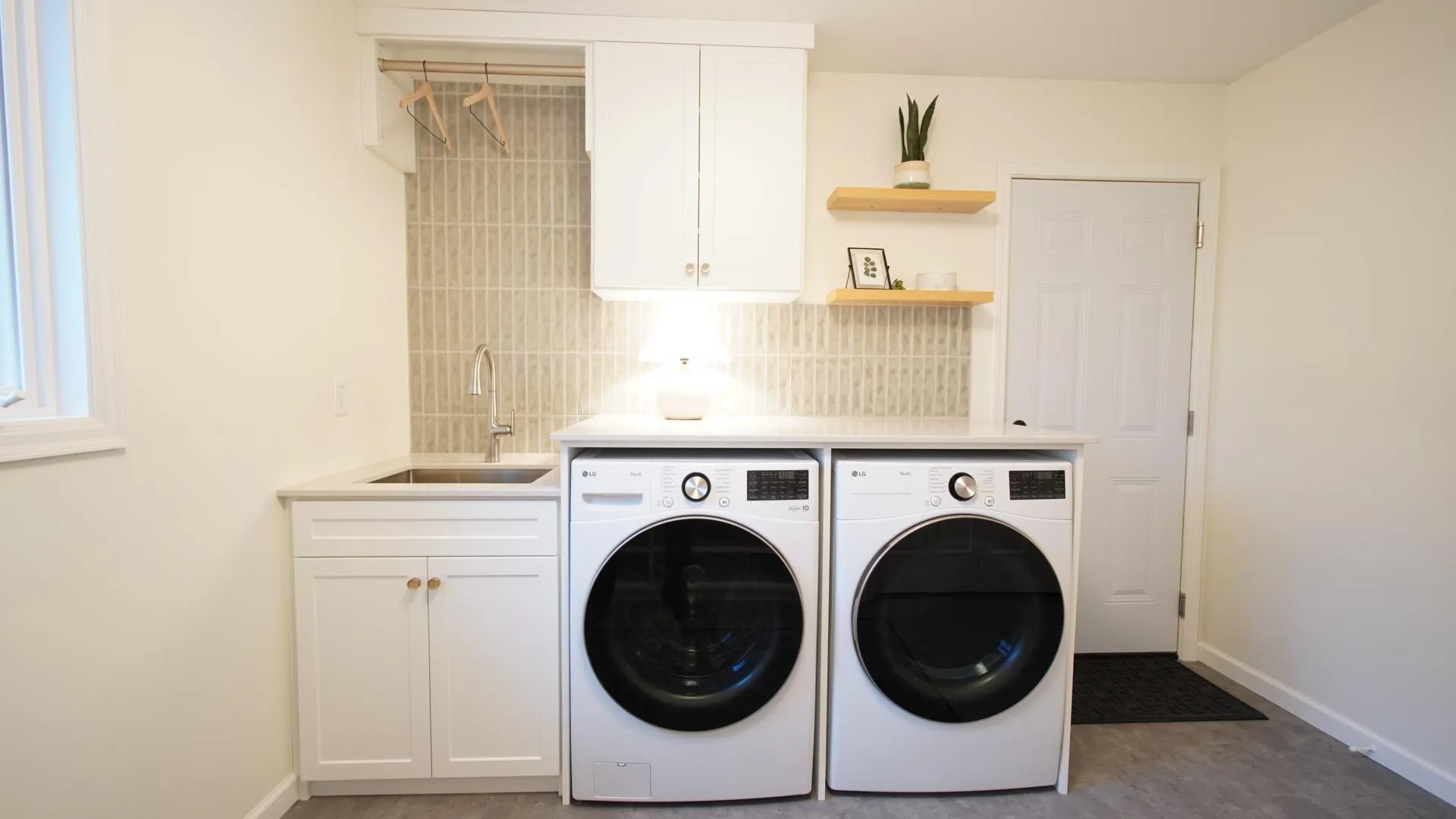 Photo 35 of 10725 Purdey Road