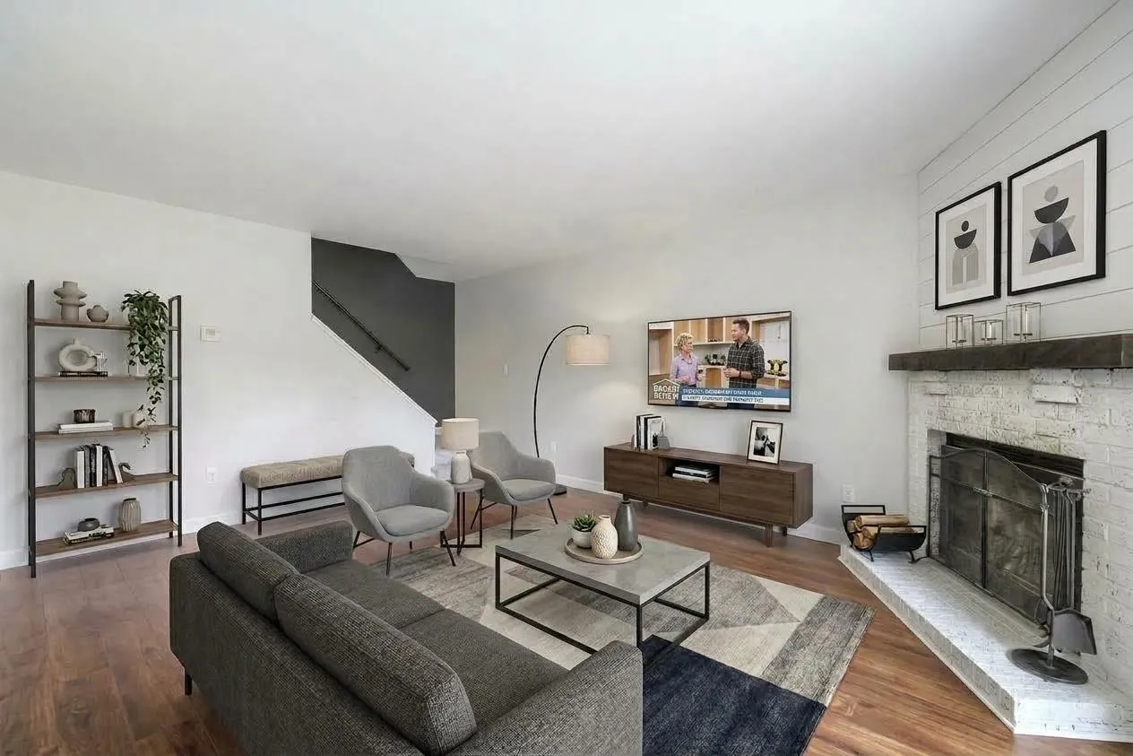 Photo 8 of 12572 University Nw Avenue