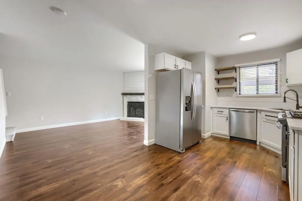Photo 10 of 12572 University Nw Avenue