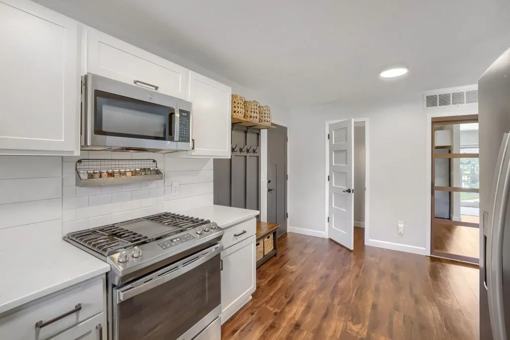 Photo 17 of 12572 University Nw Avenue