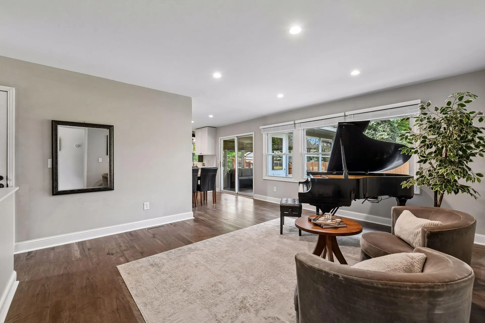 Photo 6 of 501 Laredo Lane