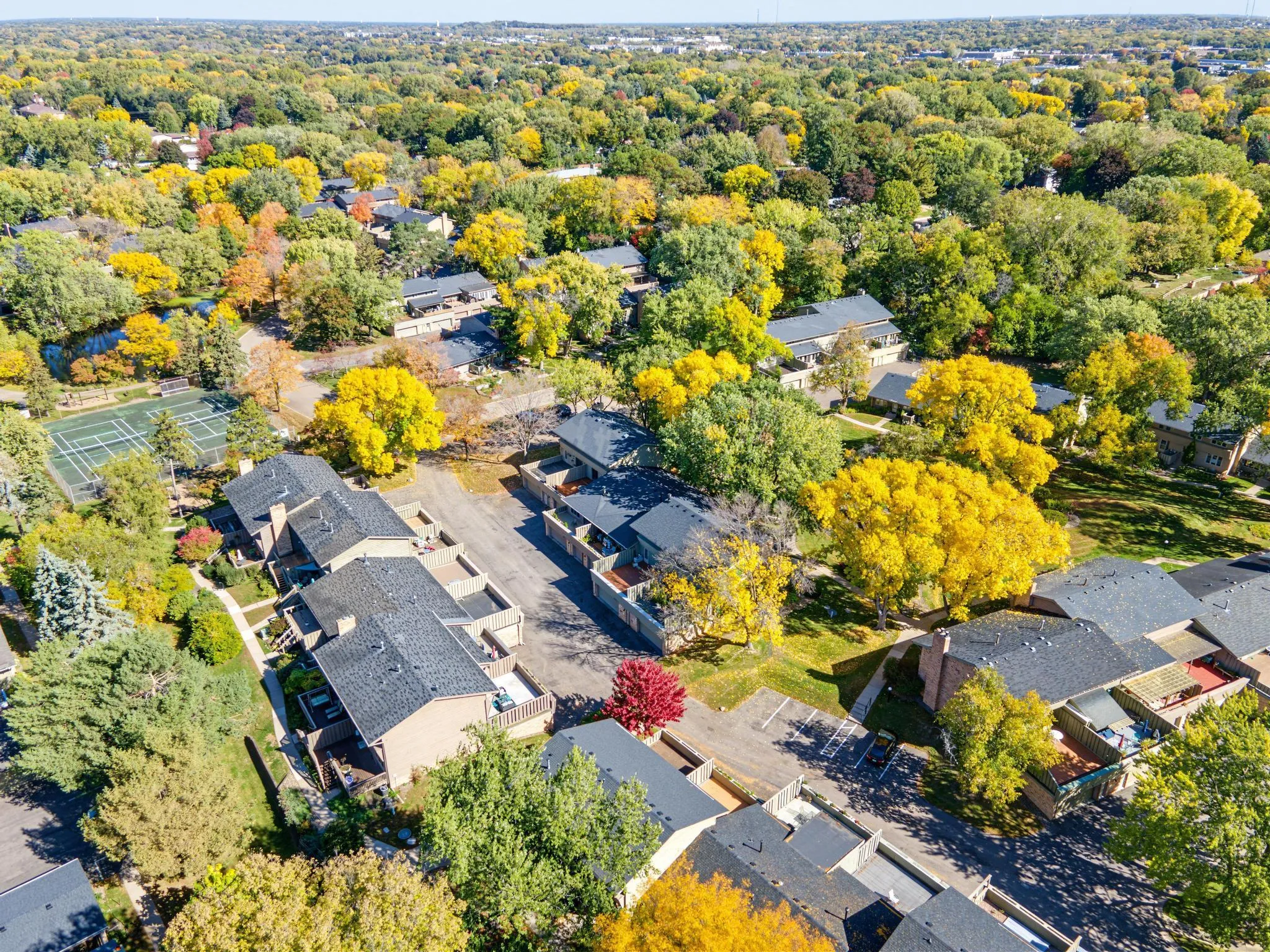 Photo 36 of 214 Windsor Court