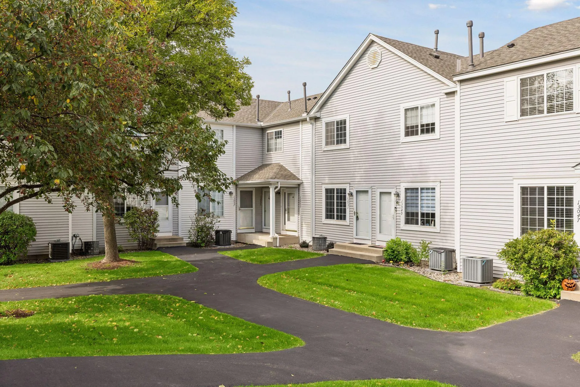 Photo 18 of 13051 Crimson Clover Lane