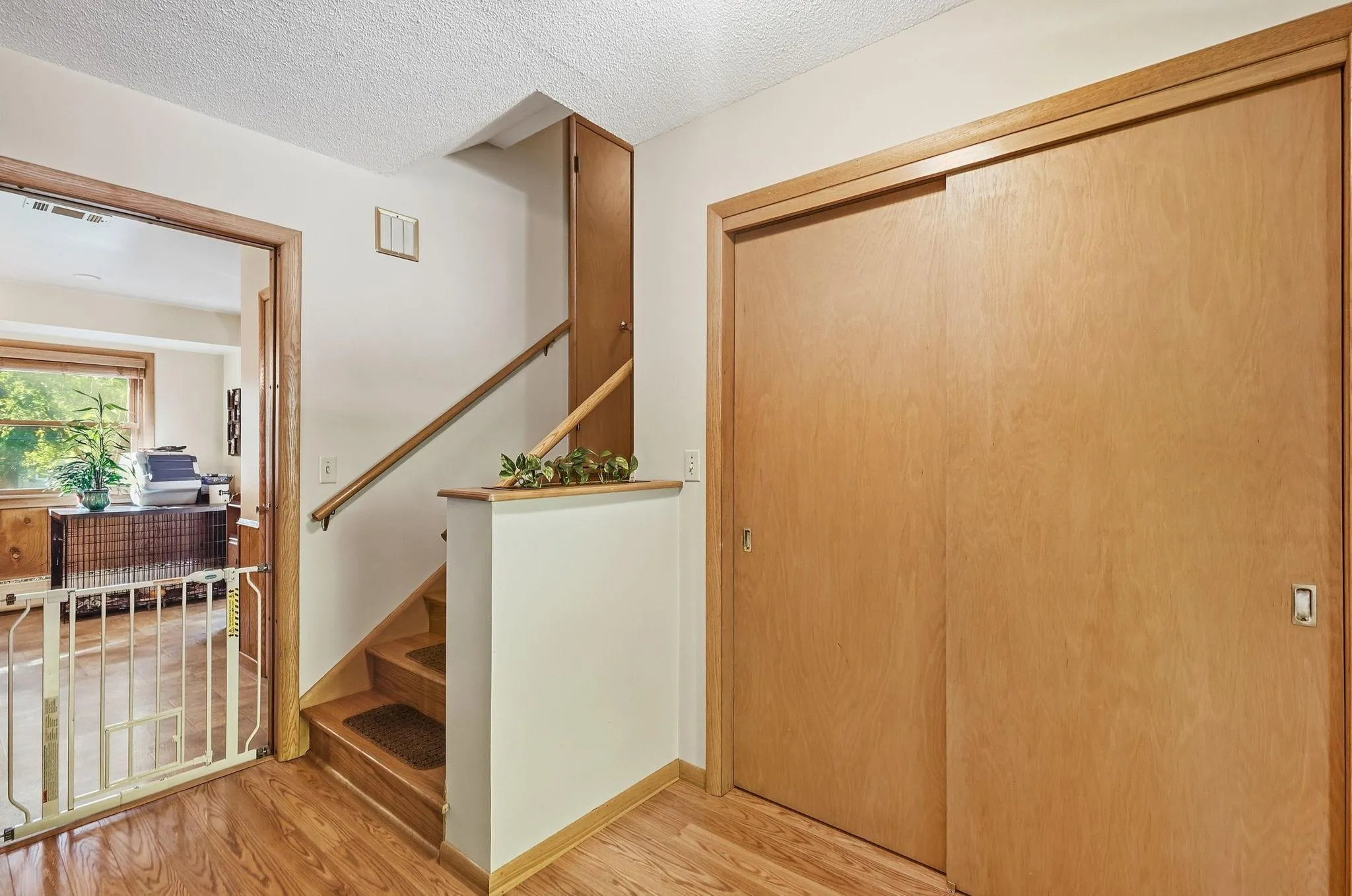 Photo 3 of 314 Maple S Avenue