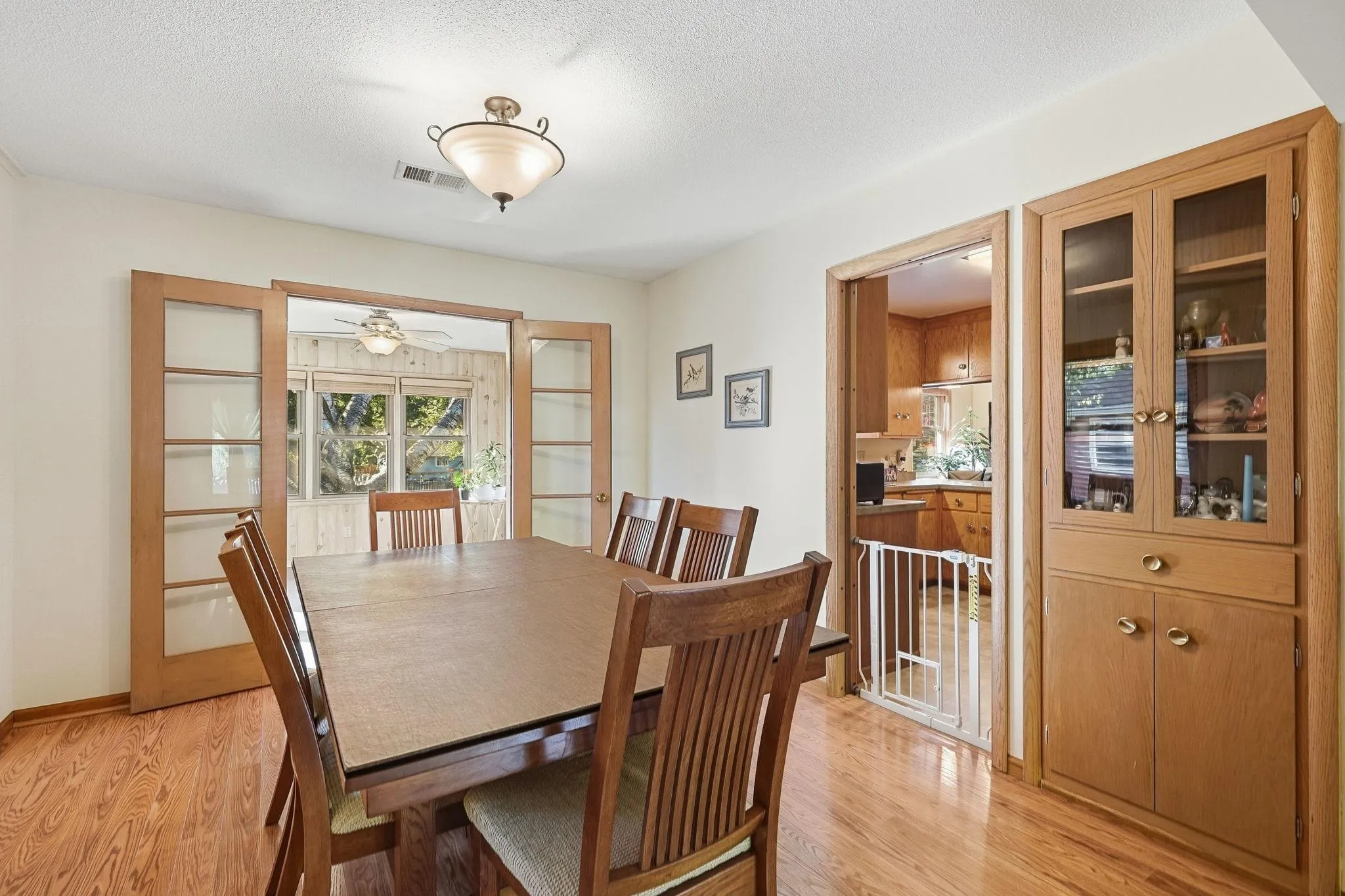 Photo 6 of 314 Maple S Avenue