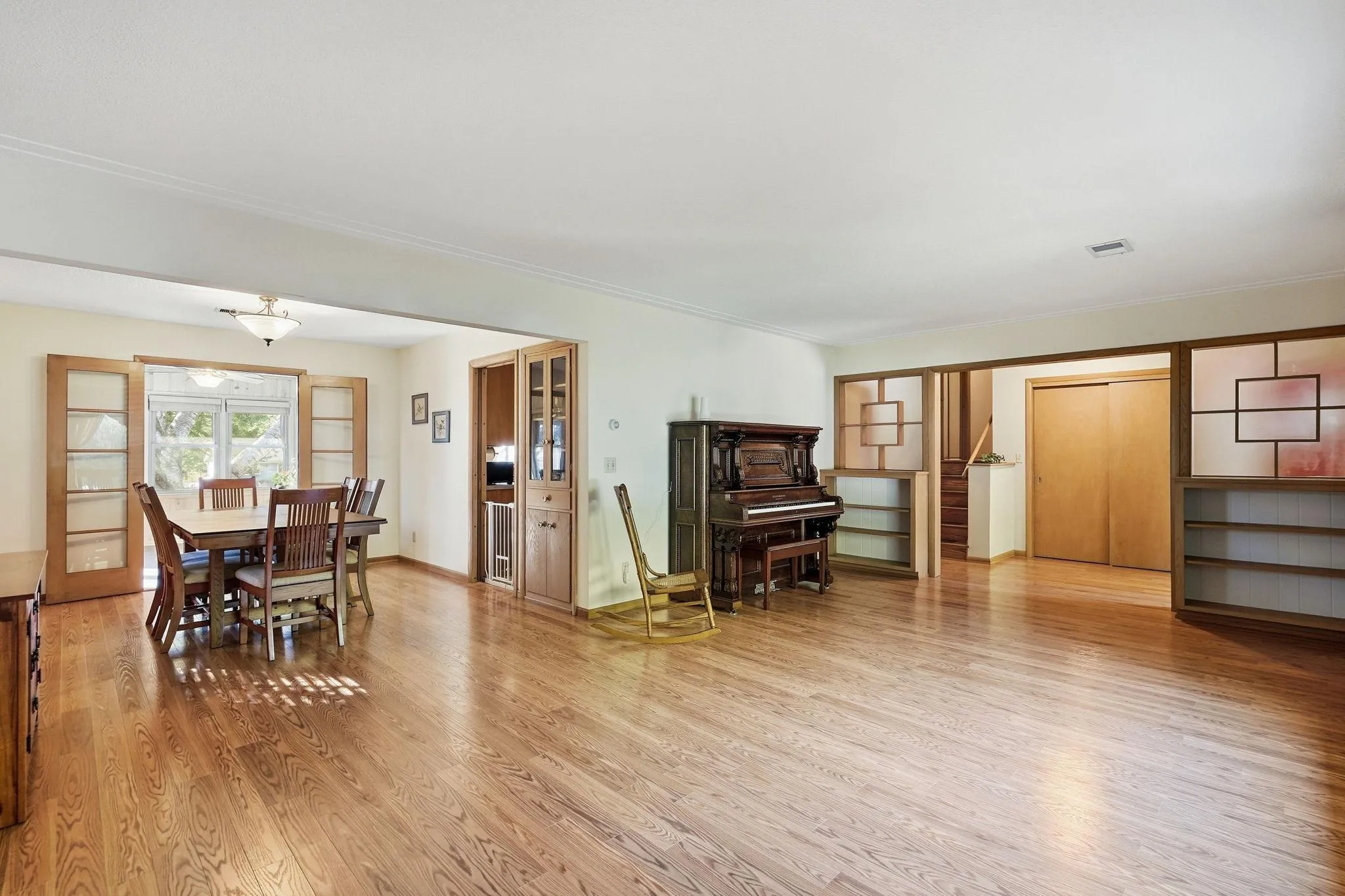 Photo 8 of 314 Maple S Avenue