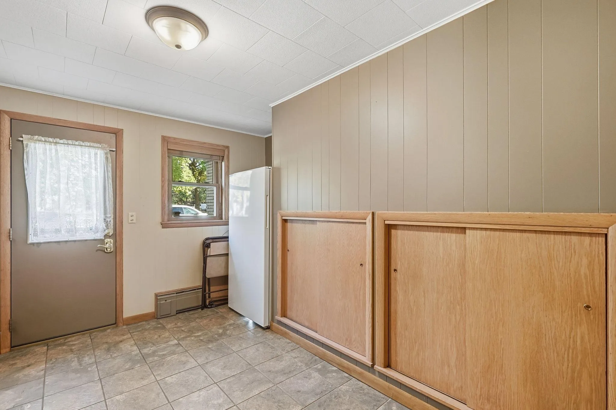 Photo 10 of 314 Maple S Avenue