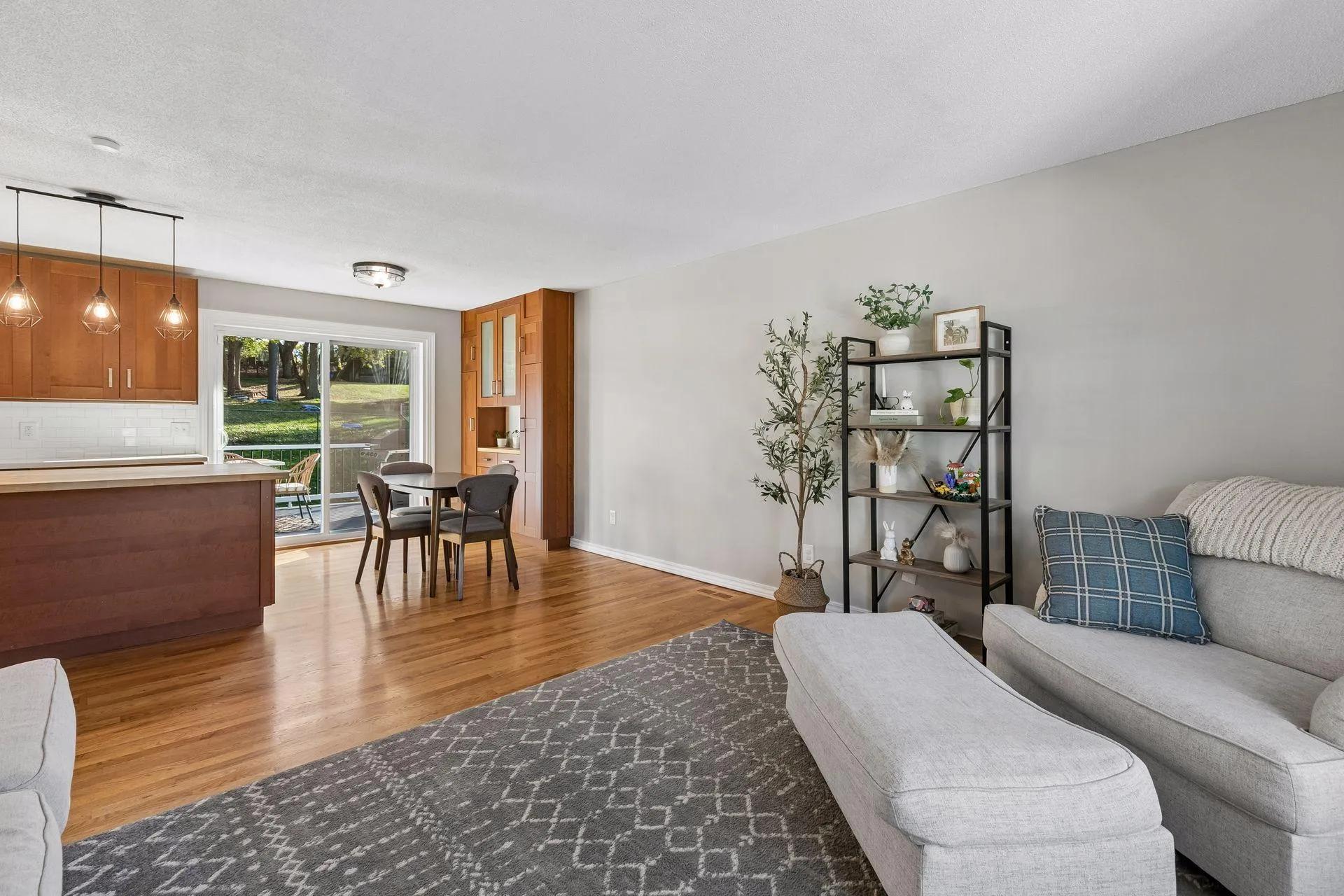 Photo 11 of 16796 Jonquil Trail