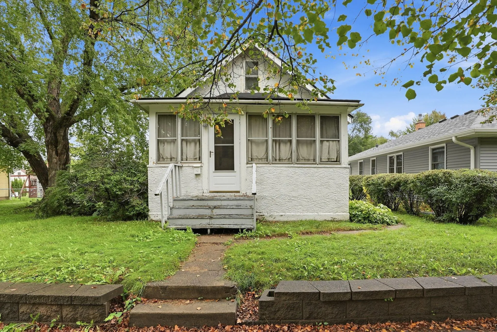 Photo 2 of 111 14th S Avenue