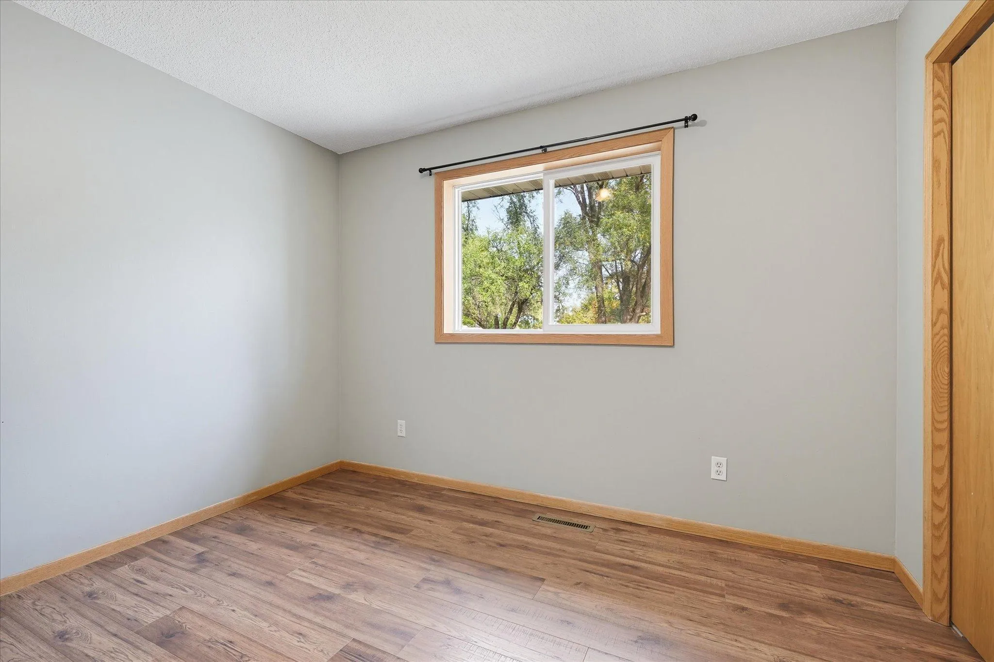 Photo 25 of 20720 187th Nw Avenue