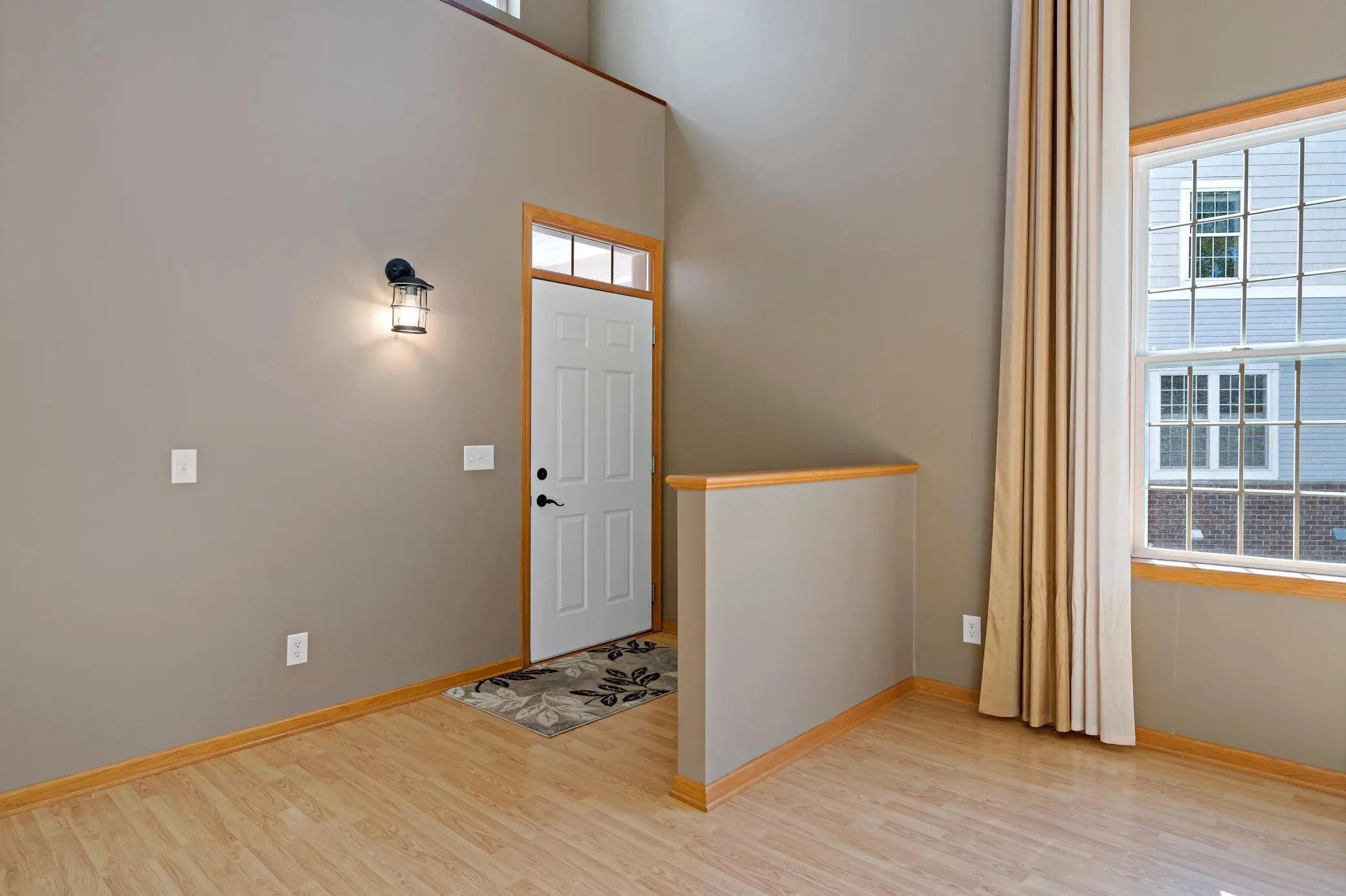 Photo 3 of 18043 Kindred Court