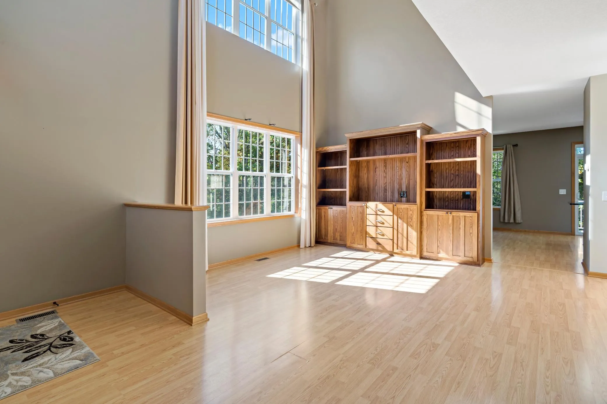 Photo 4 of 18043 Kindred Court