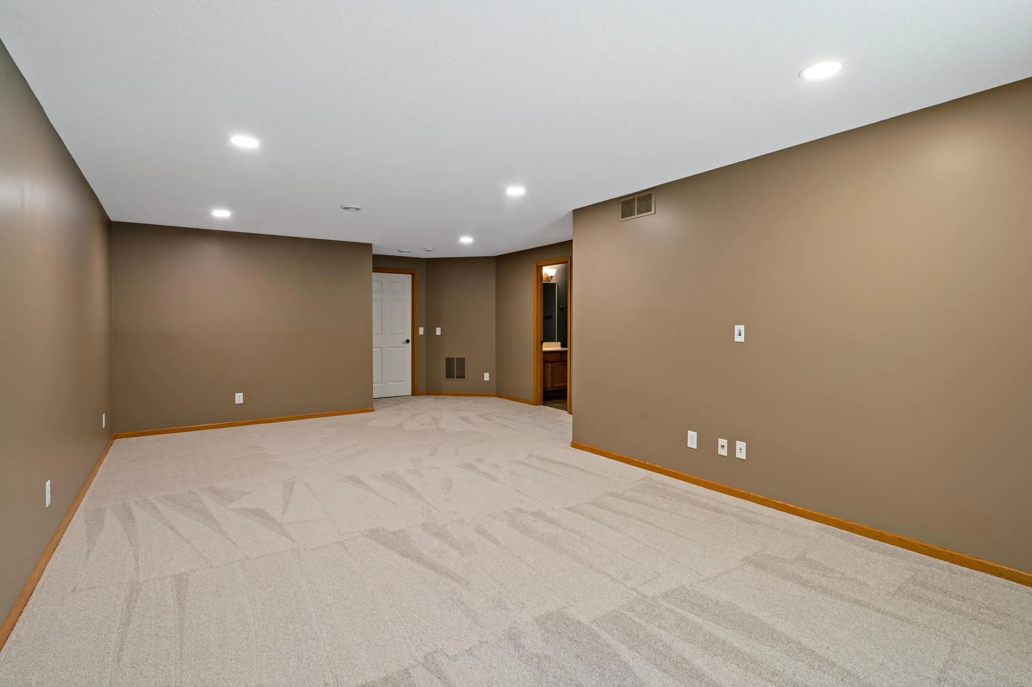 Photo 24 of 18043 Kindred Court