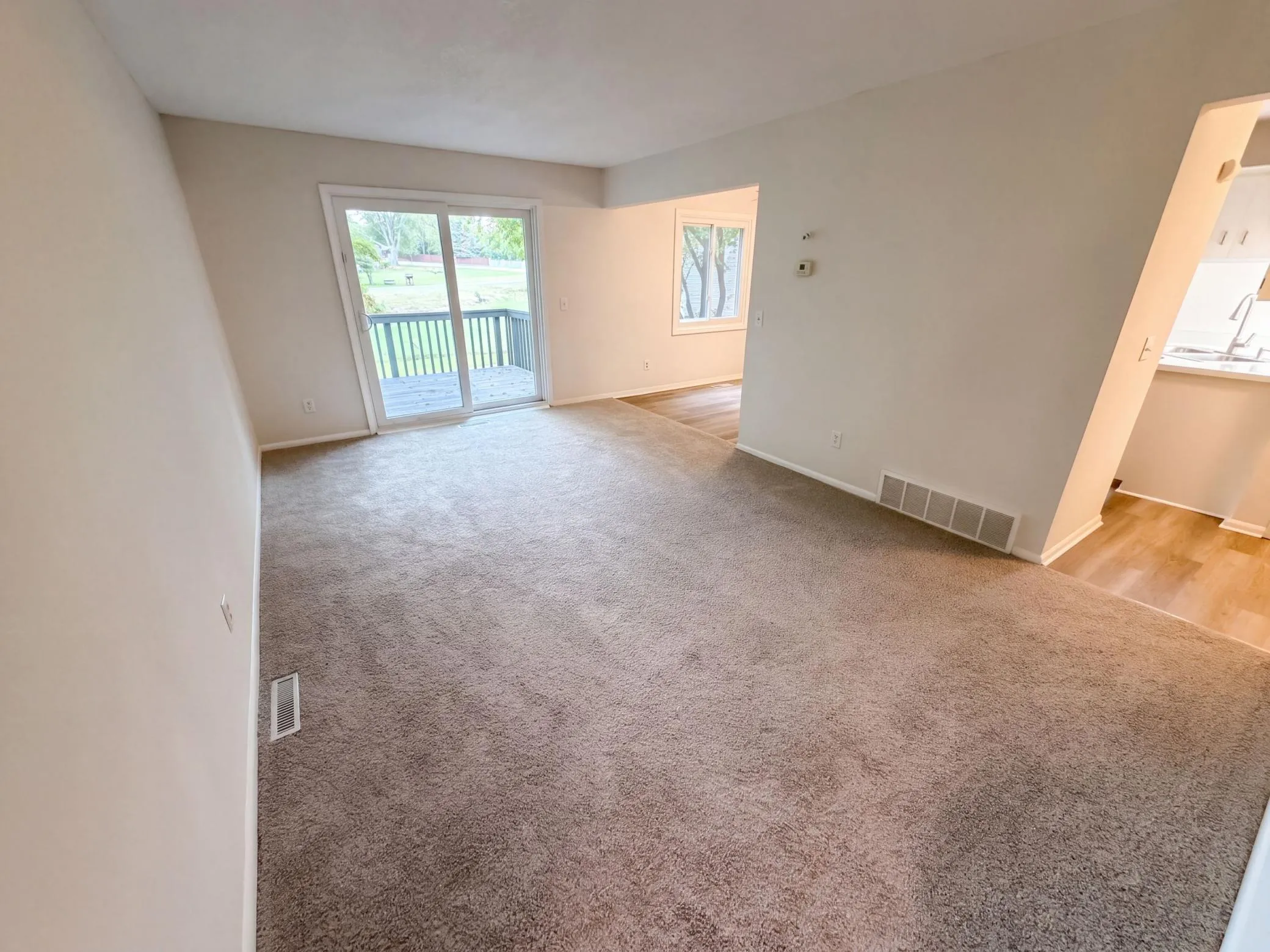 Photo 3 of 15391 Trillium Circle