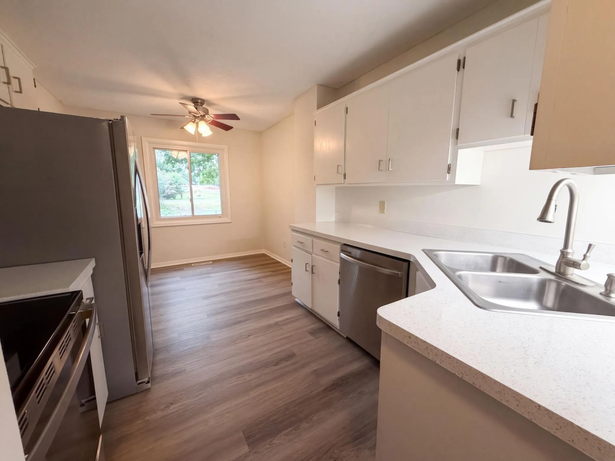 Photo 8 of 15391 Trillium Circle