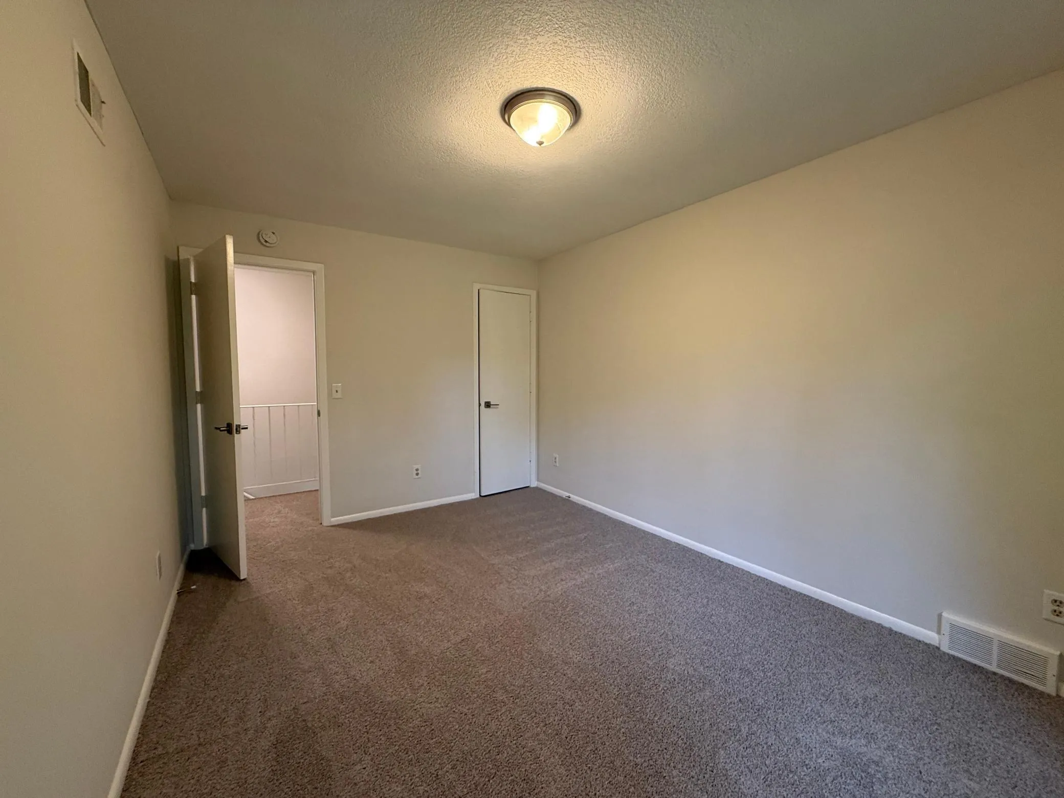Photo 11 of 15391 Trillium Circle