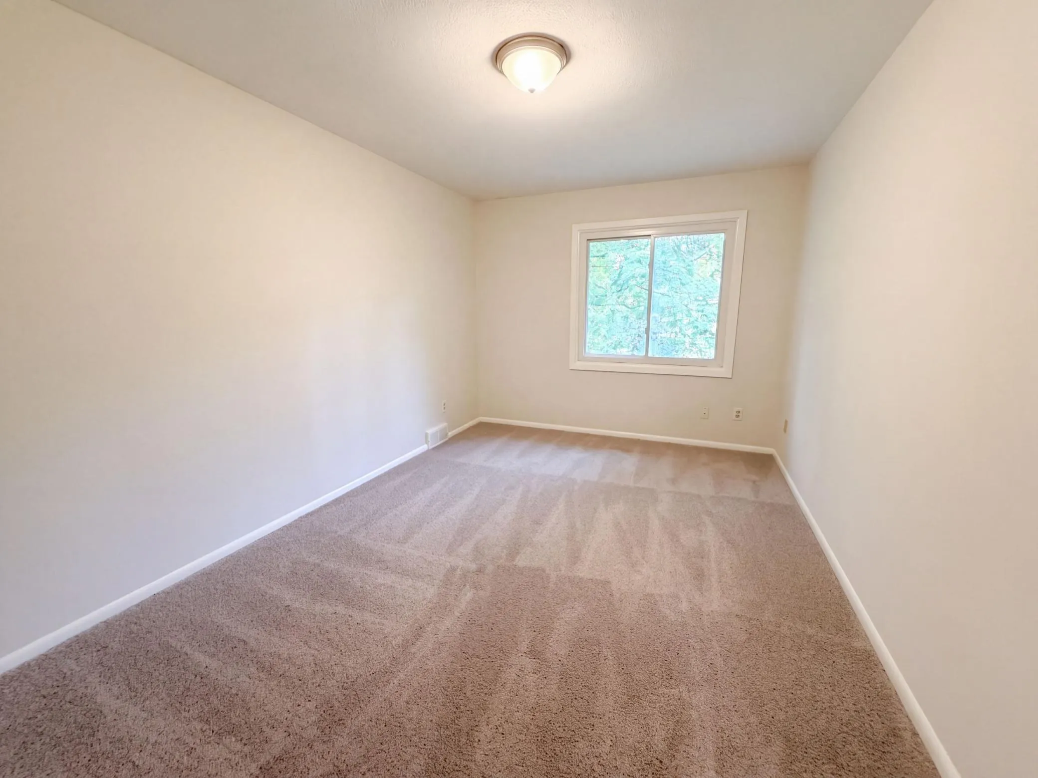 Photo 16 of 15391 Trillium Circle