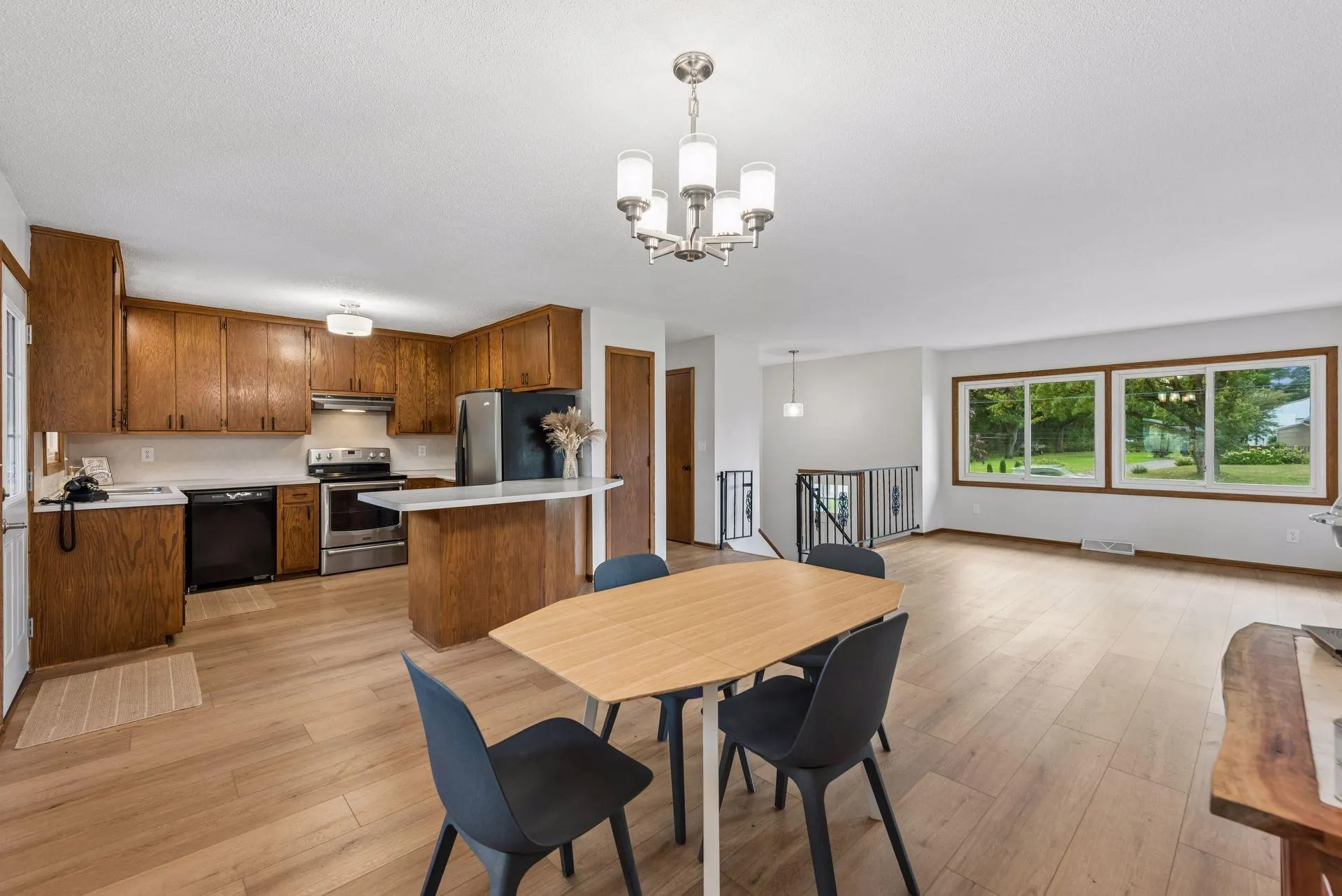Photo 10 of 3548 Edgerton Street