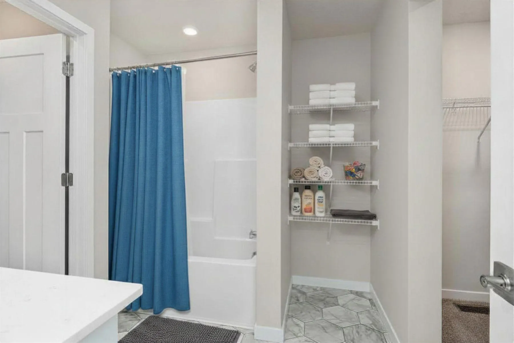 Photo 13 of 39749 Fallbrook Avenue