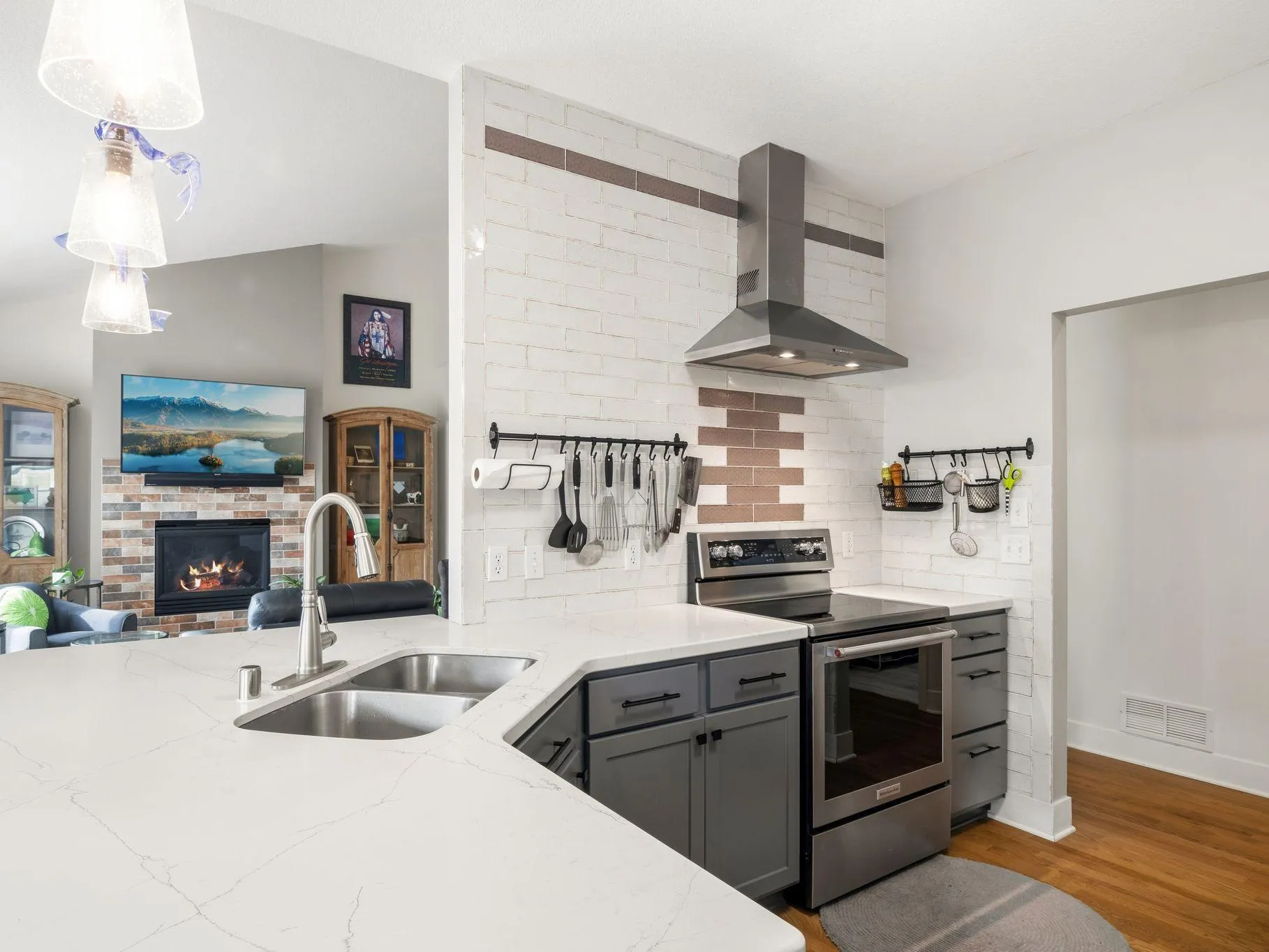 Photo 11 of 15903 Kendale Drive