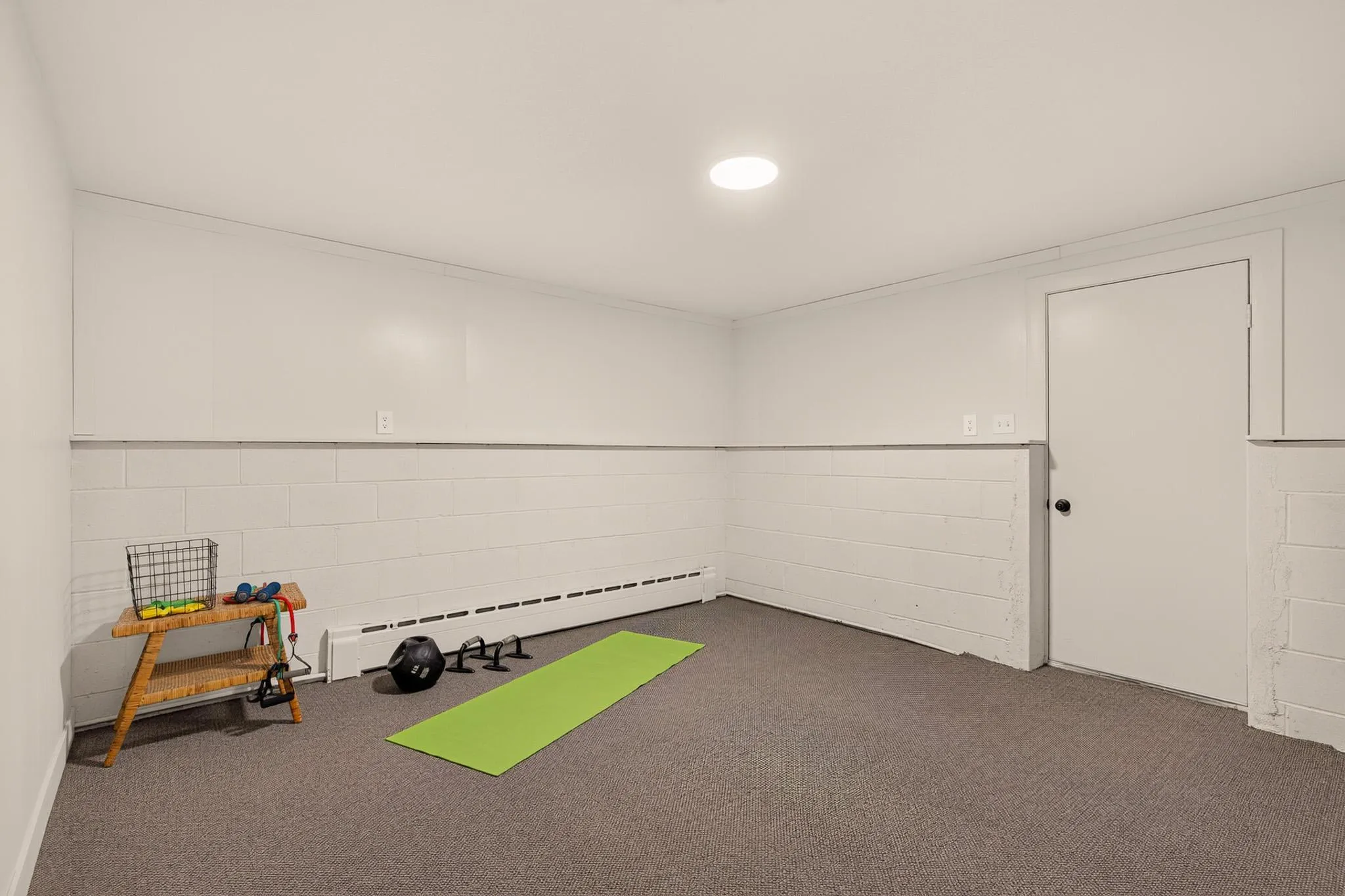 Photo 32 of 148 E Warburton Street