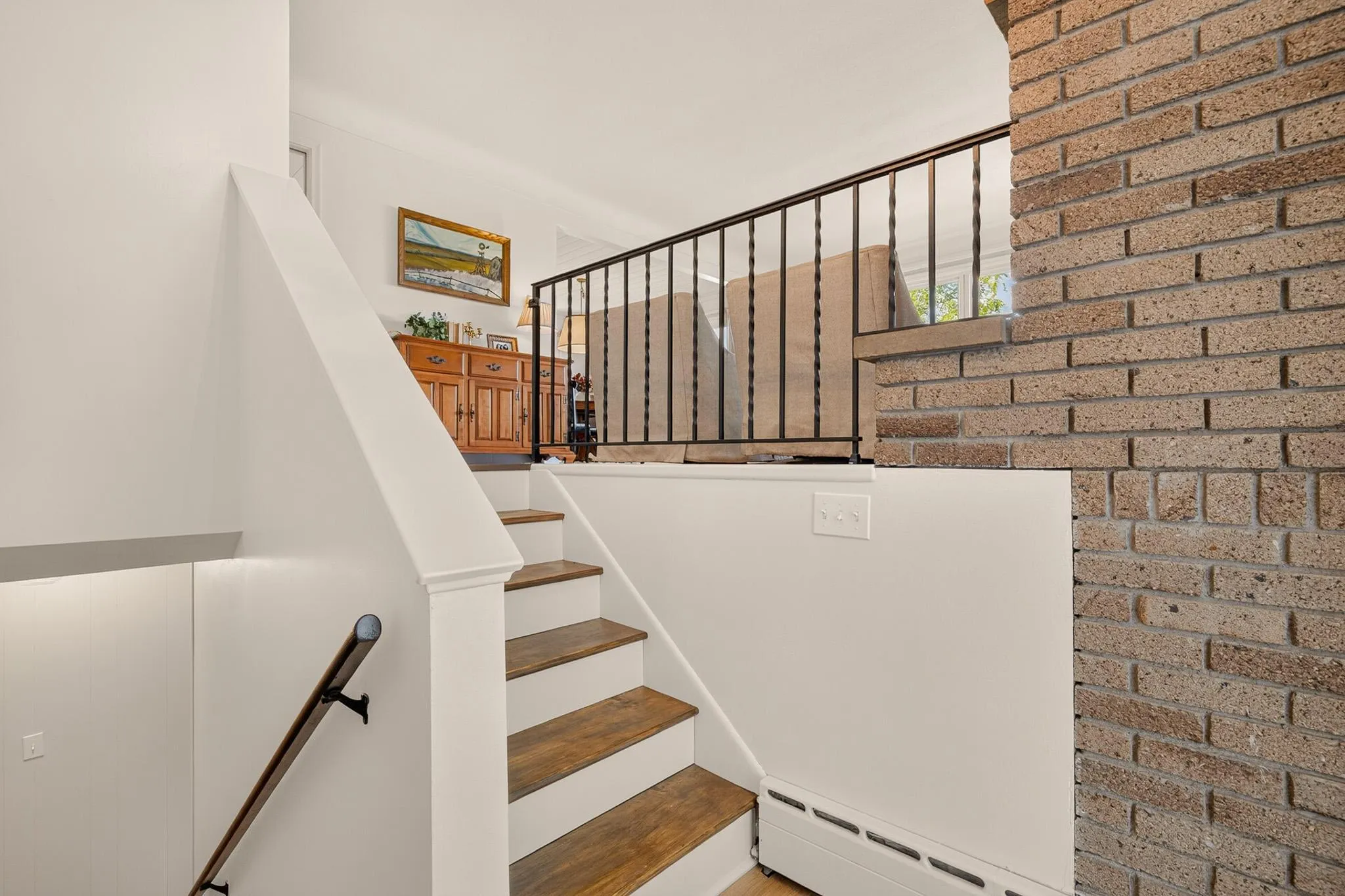 Photo 4 of 148 E Warburton Street