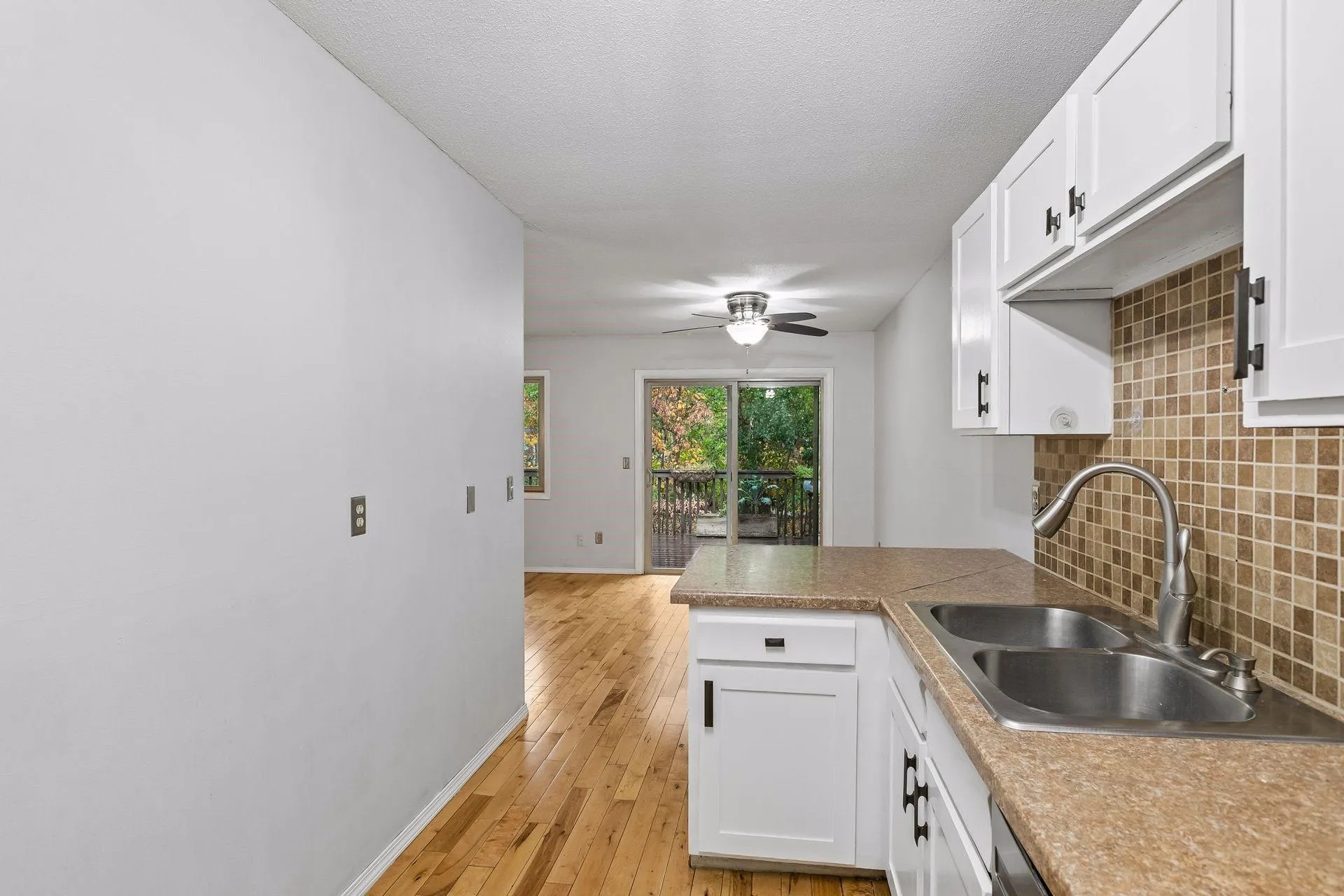 Photo 10 of 7525 Zinnia Way