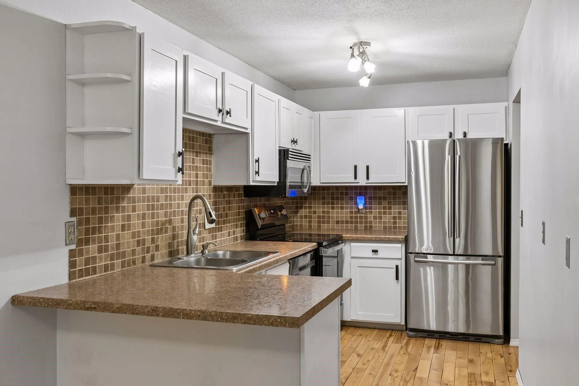 Photo 8 of 7525 Zinnia Way