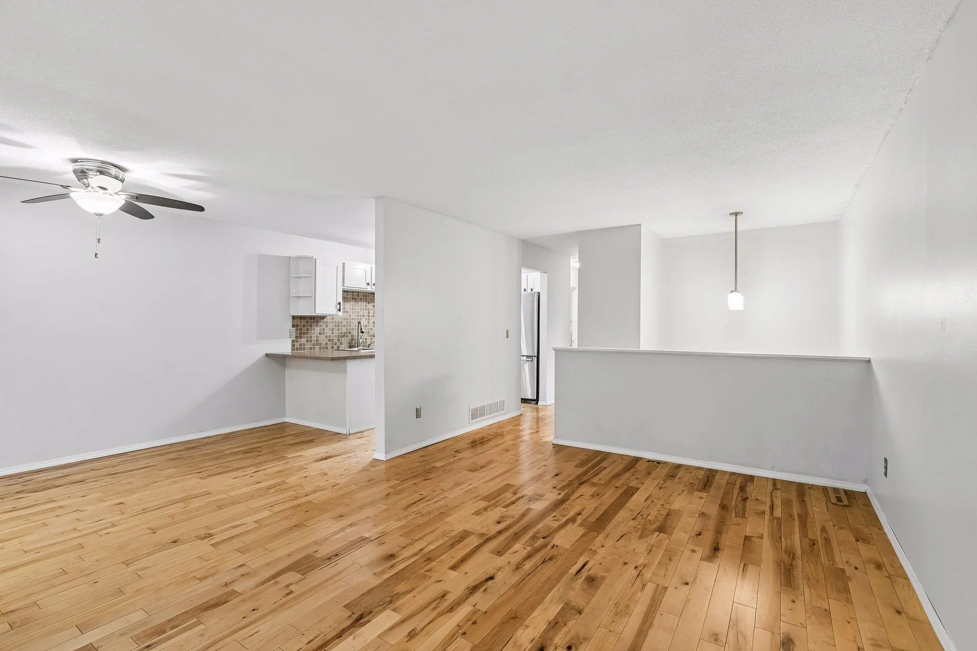Photo 4 of 7525 Zinnia Way