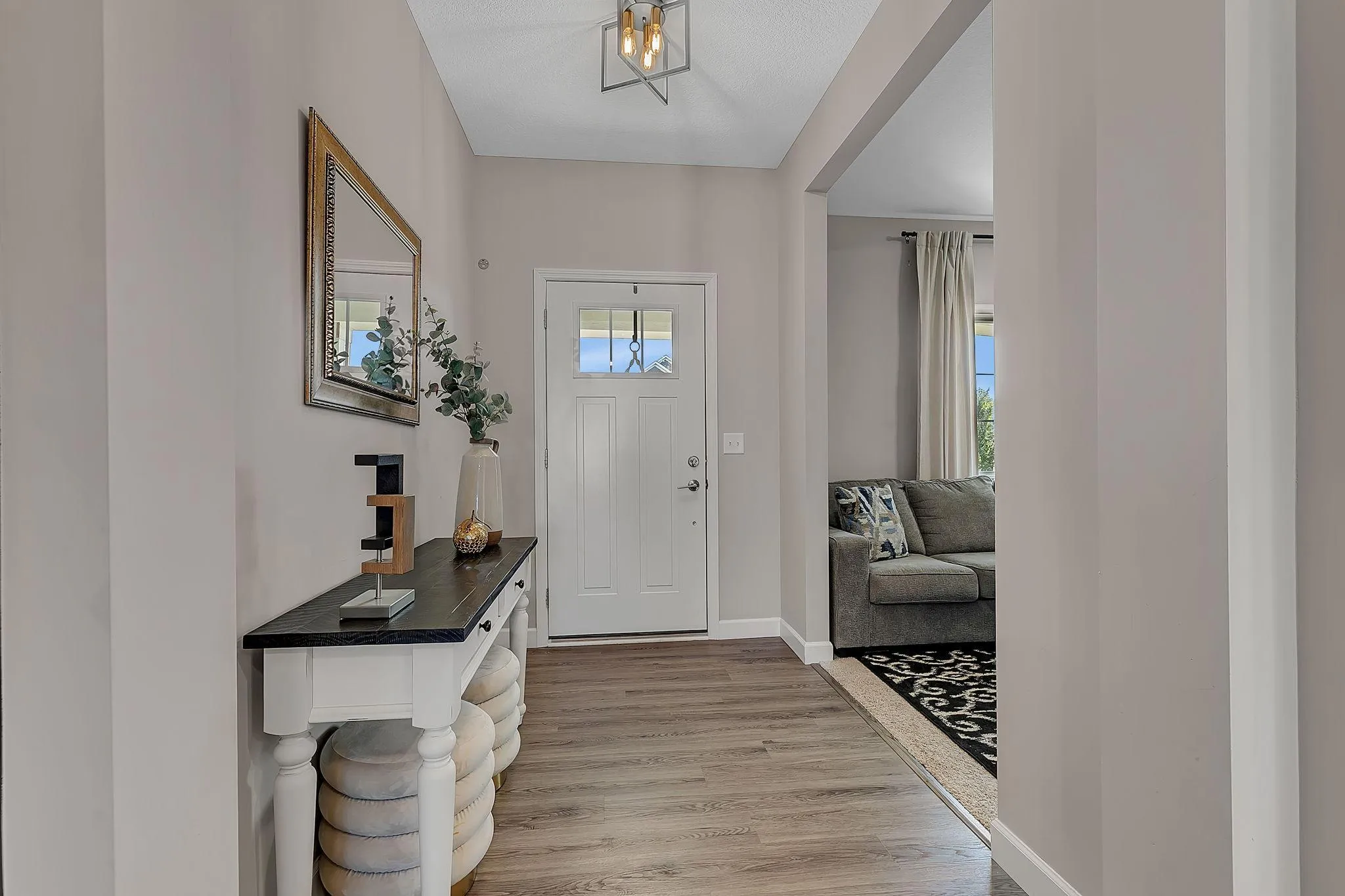 Photo 2 of 4465 86th Ne Street