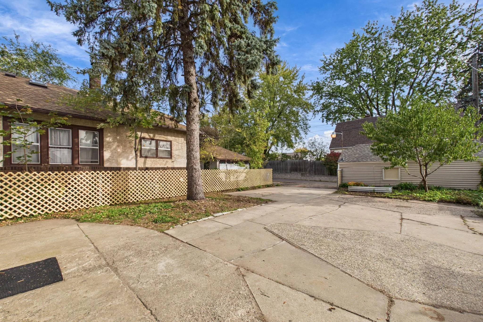 Photo 23 of 1412 Edgerton Street