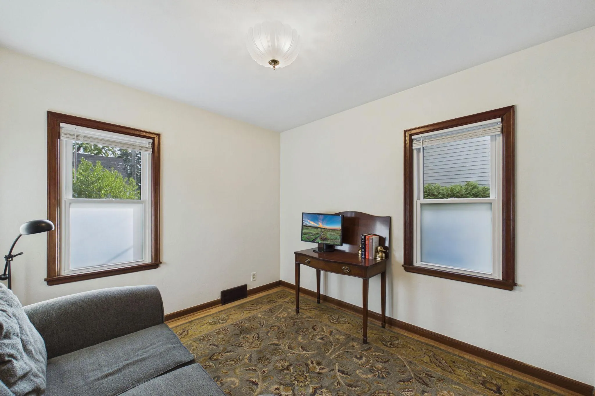 Photo 12 of 1412 Edgerton Street