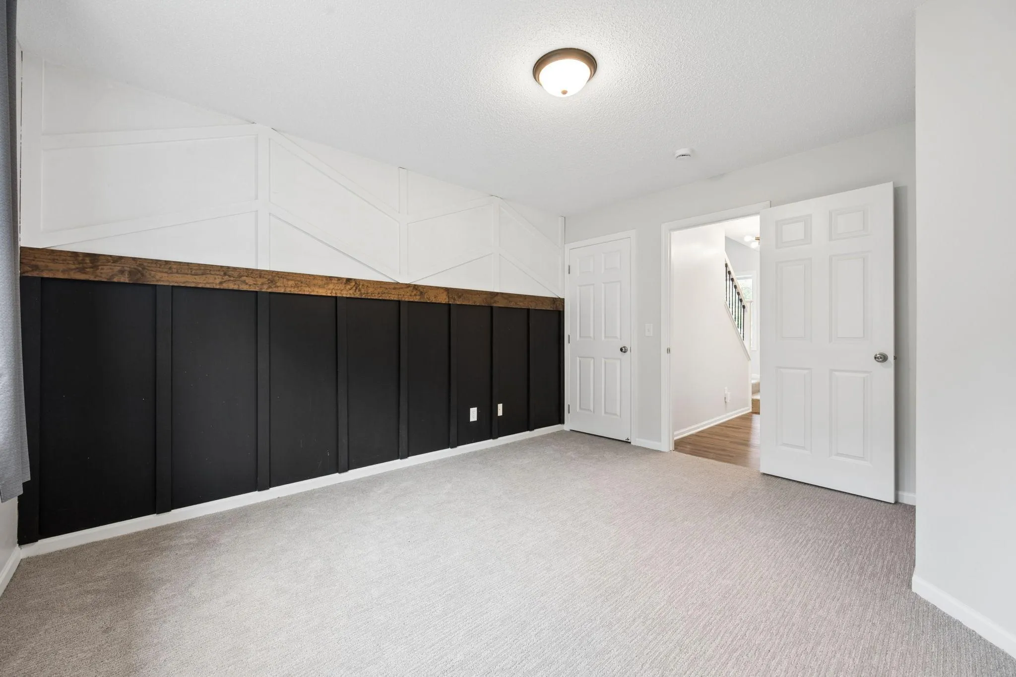 Photo 5 of 6984 91st Ne Street