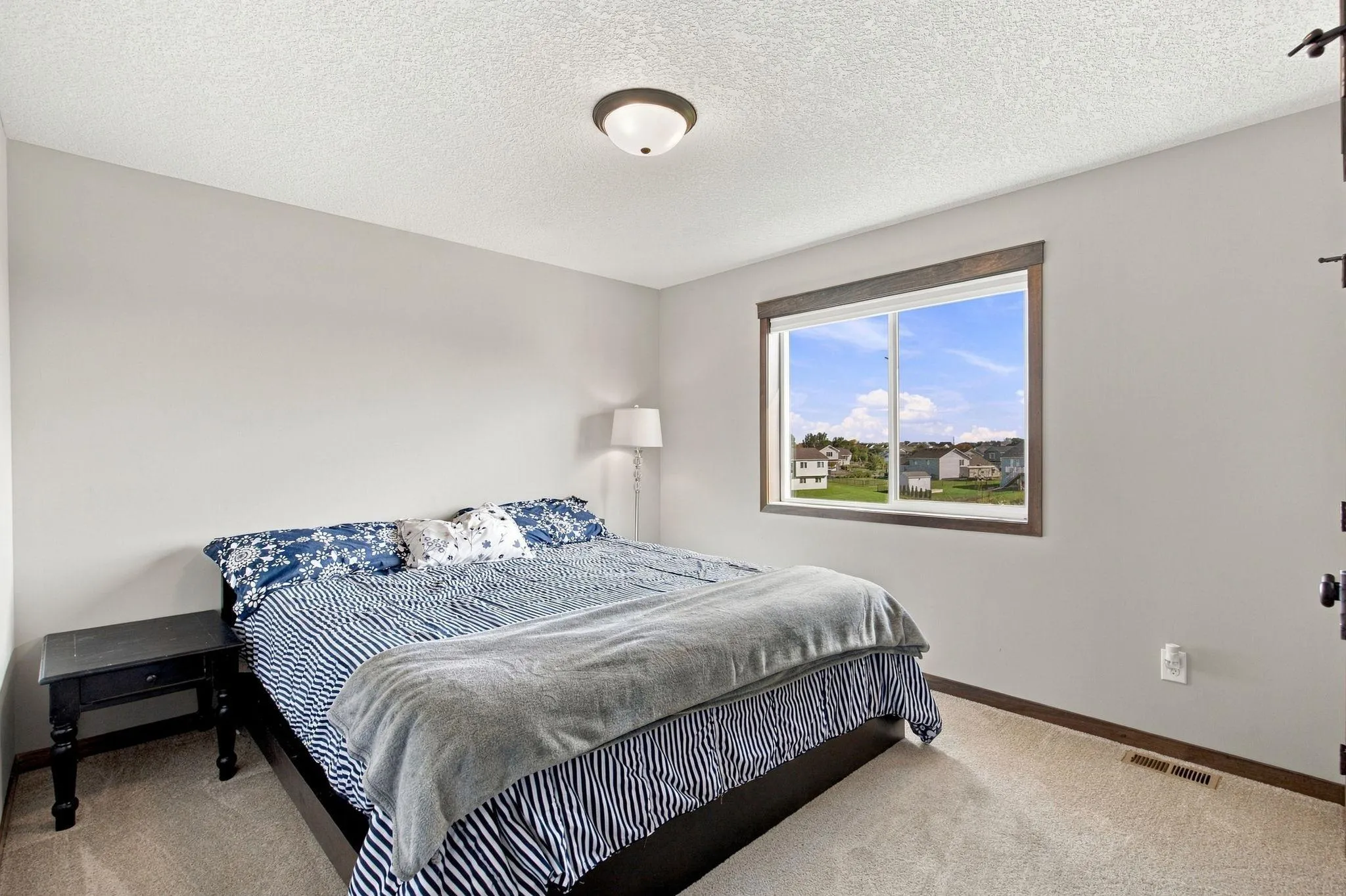 Photo 32 of 4139 Eaton Ne Circle